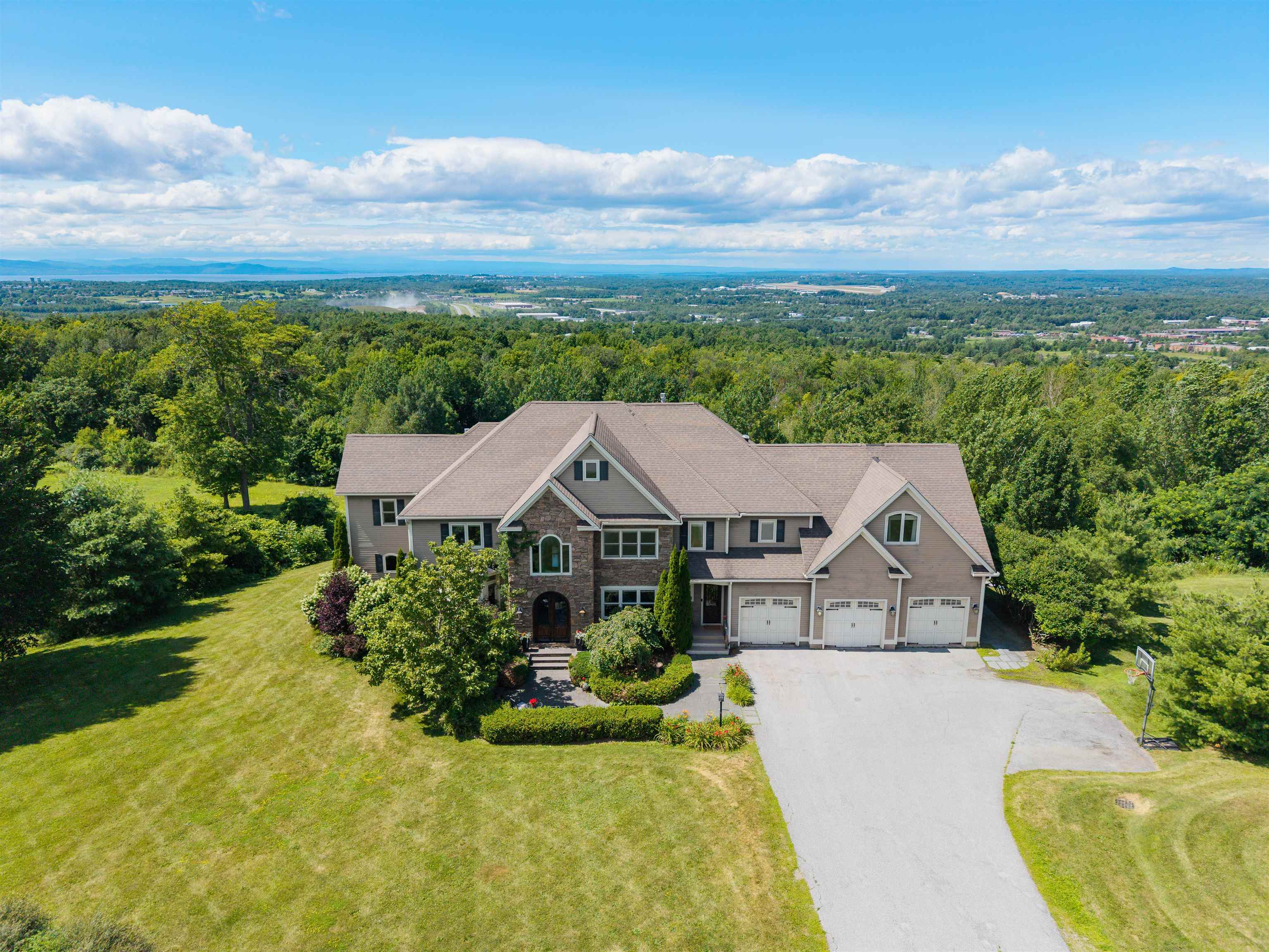 447 Highlands Drive — photo