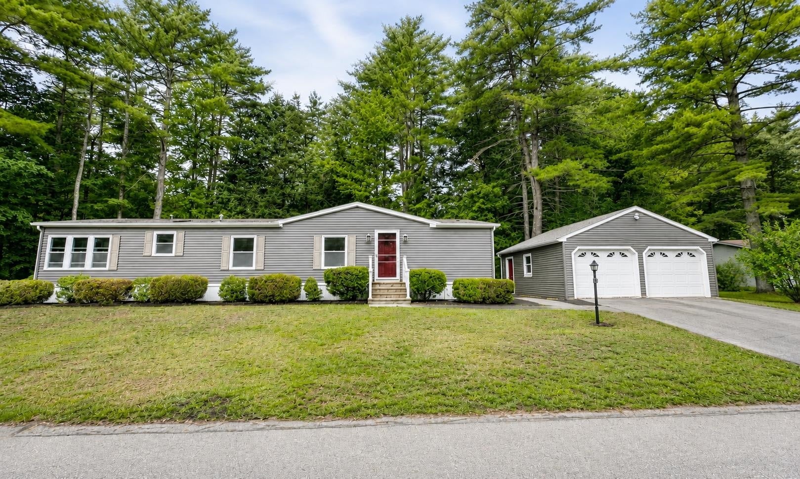 33 Murray Drive — photo