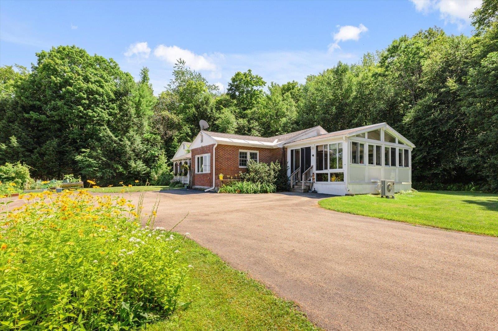 110 Upper Jaffrey Road — photo