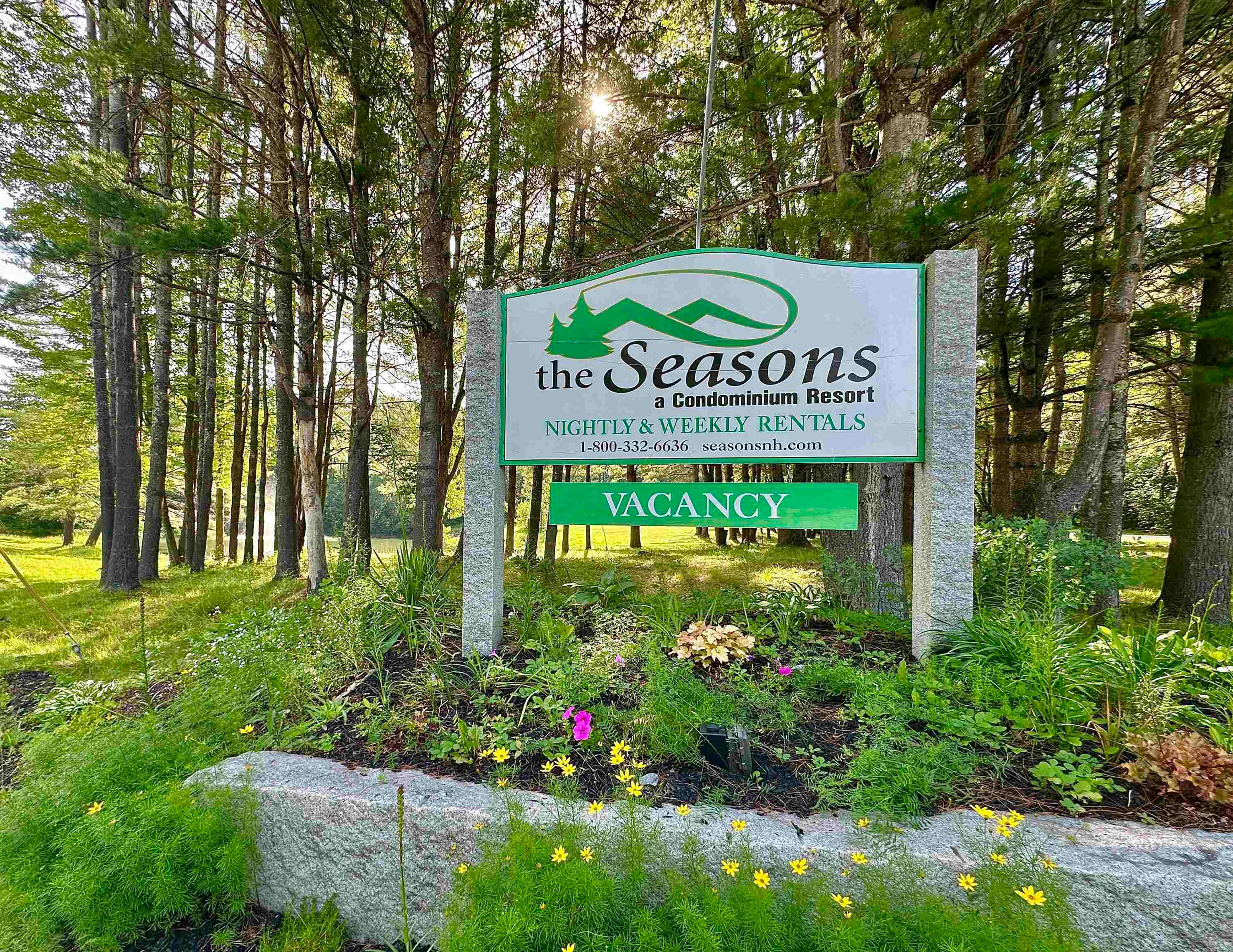 4D The Seasons At Attitash Road — photo
