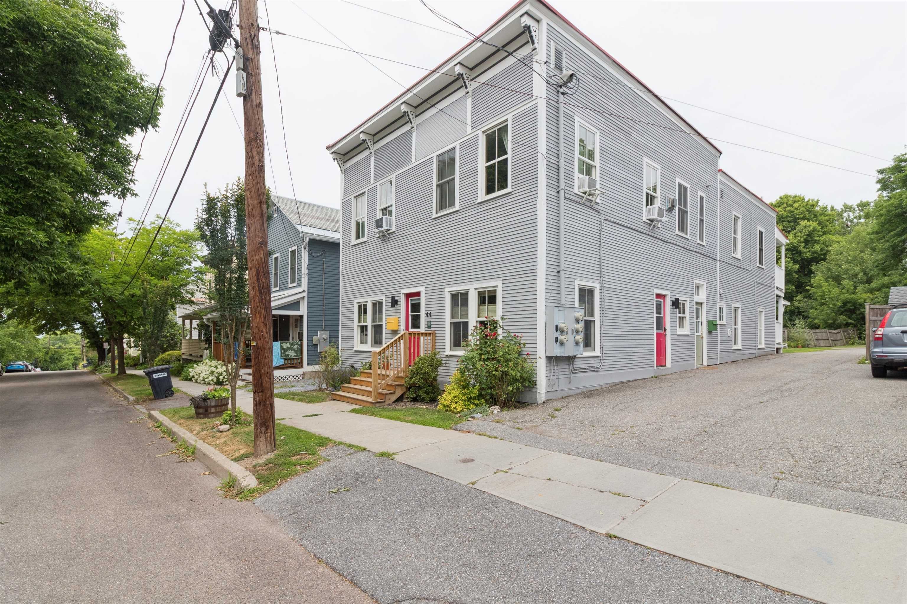 44 Marble Avenue 4 — photo