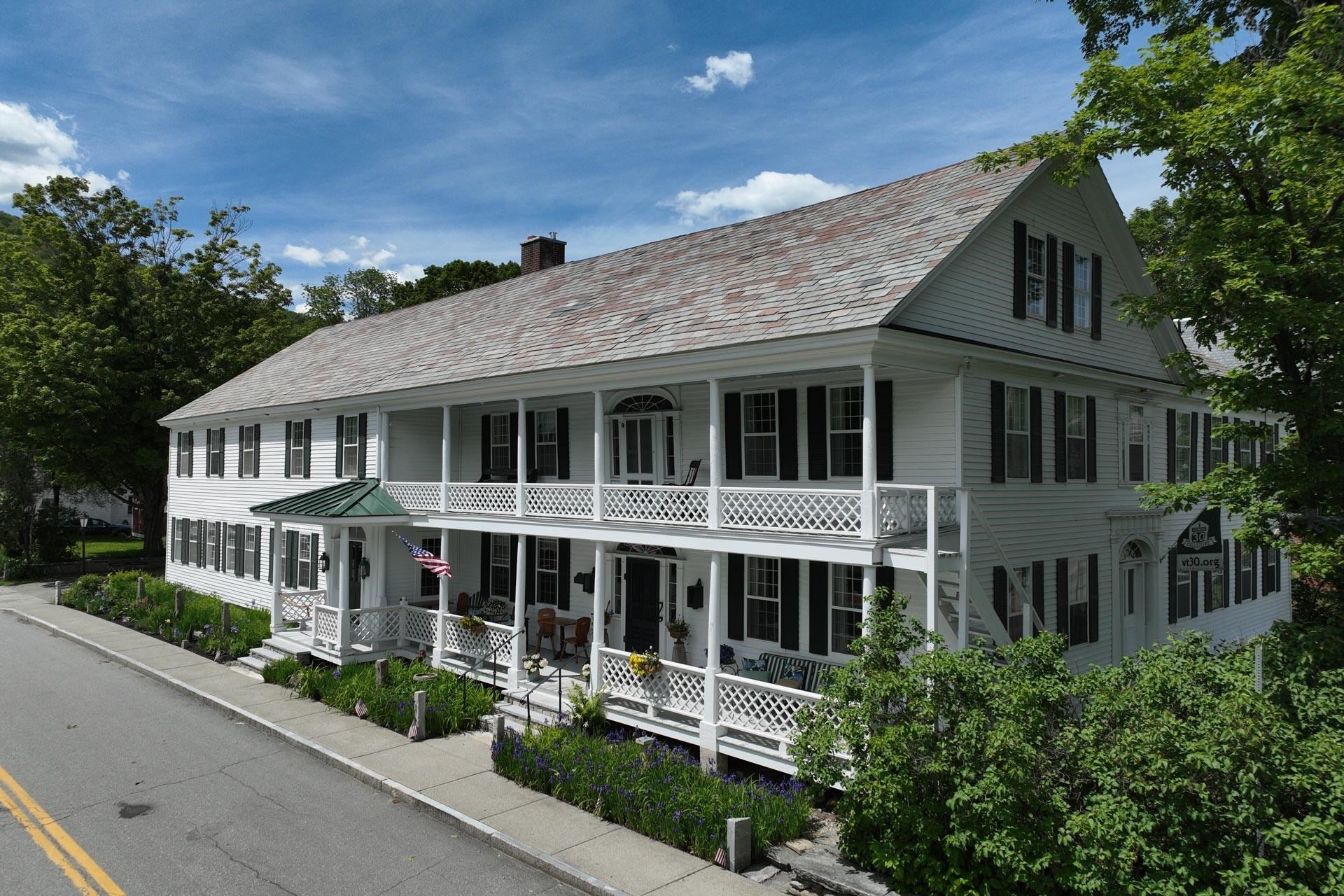 4 Court Street — photo