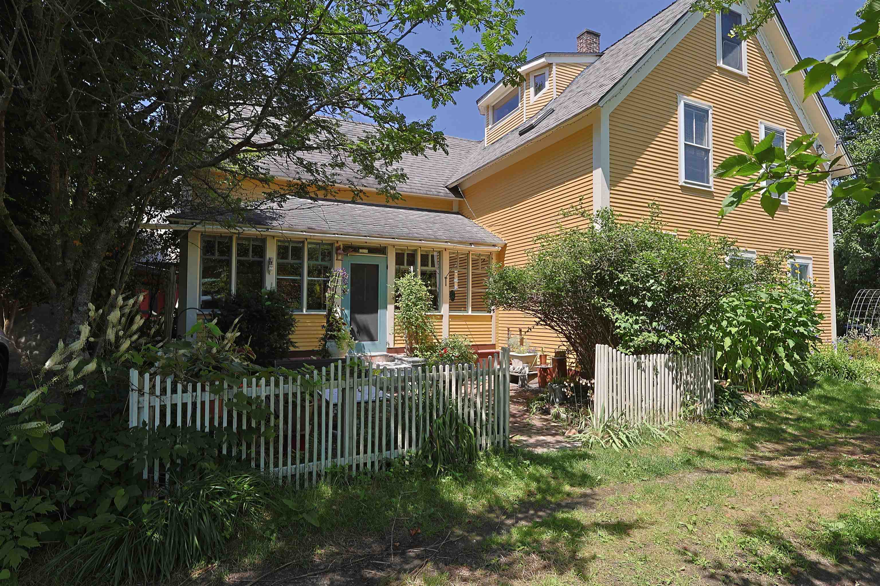 669 US Route 5 — photo