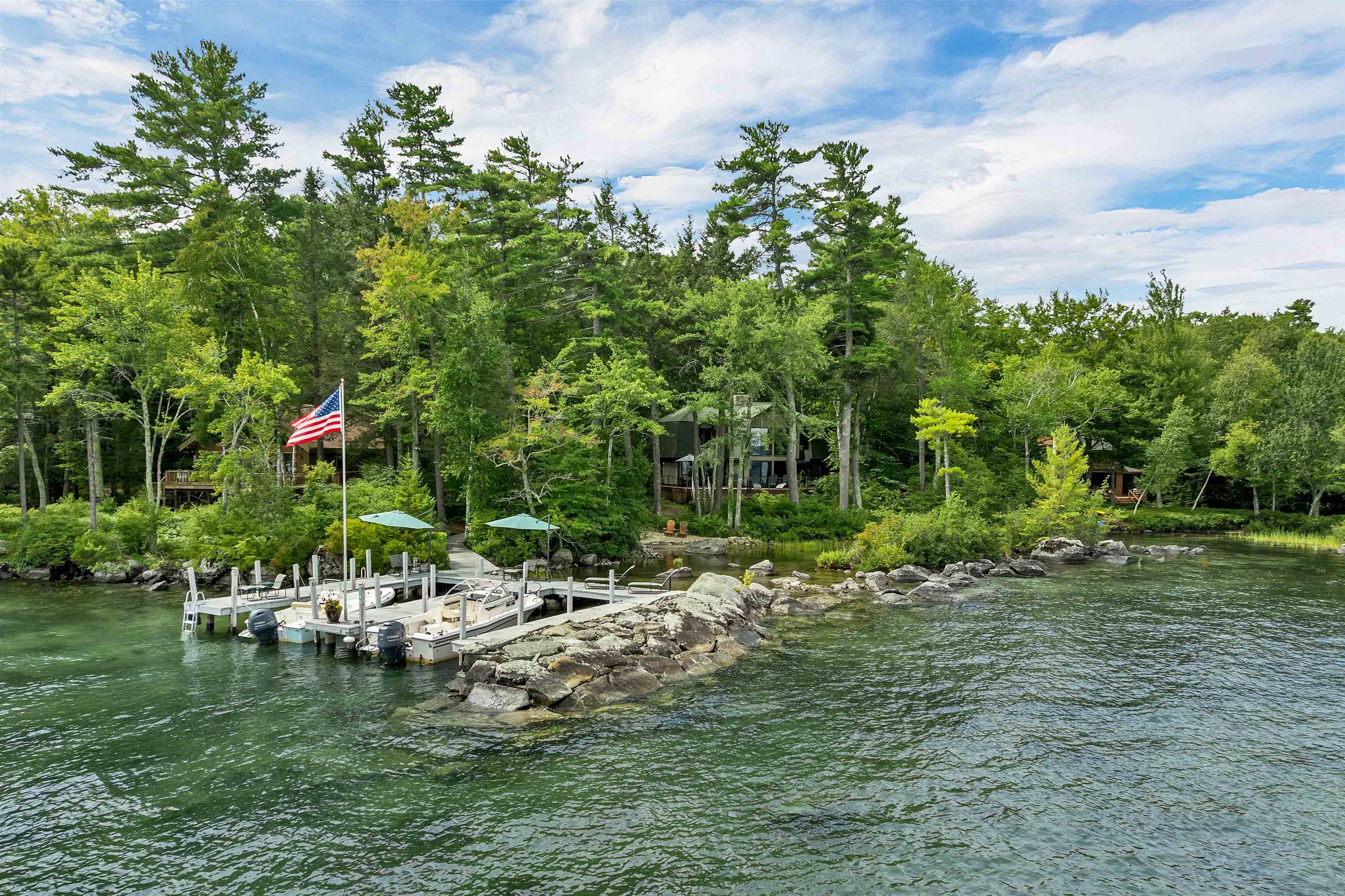 348 Big Barndoor Island — photo