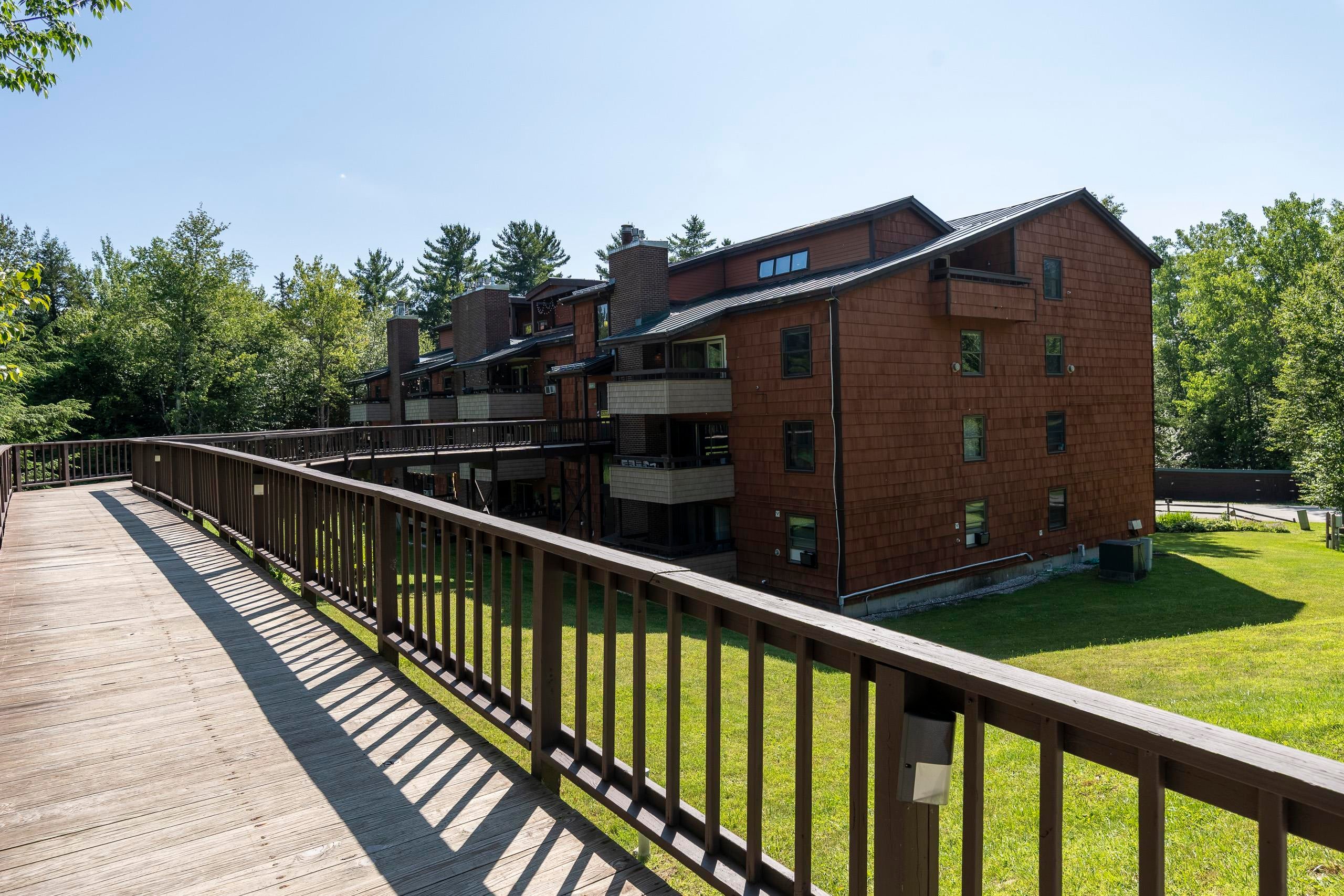 118 Gateway Court 7-B — photo