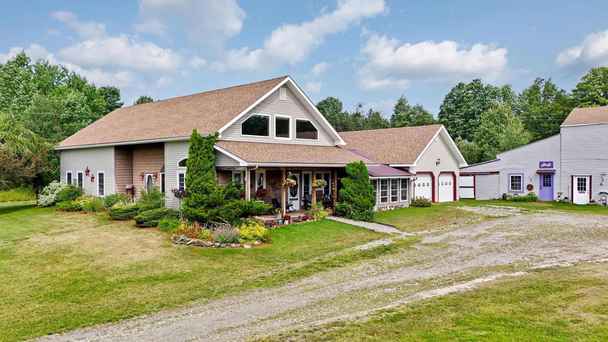 3452 Burton Hill Road — photo