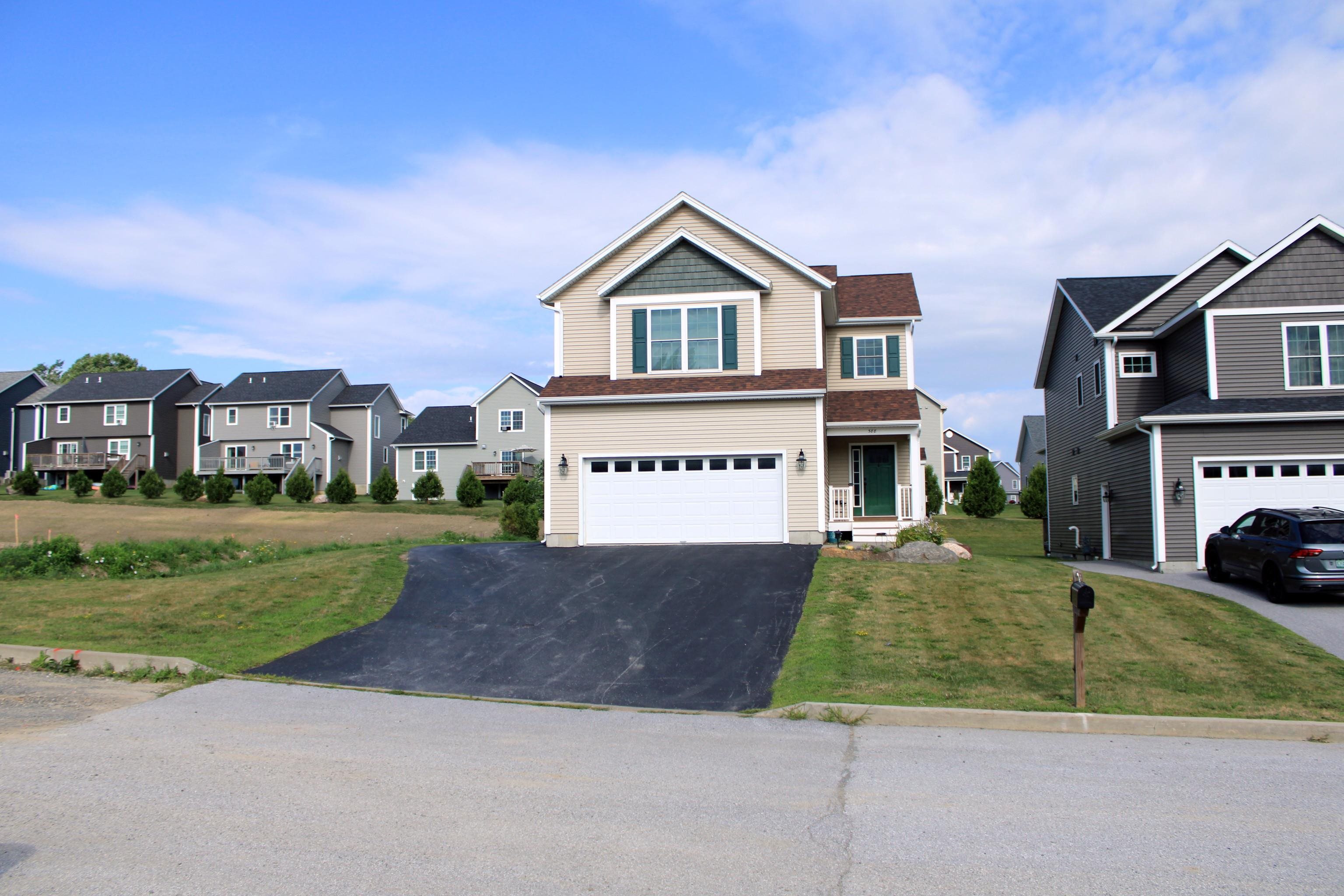588 Harbor View Drive — photo