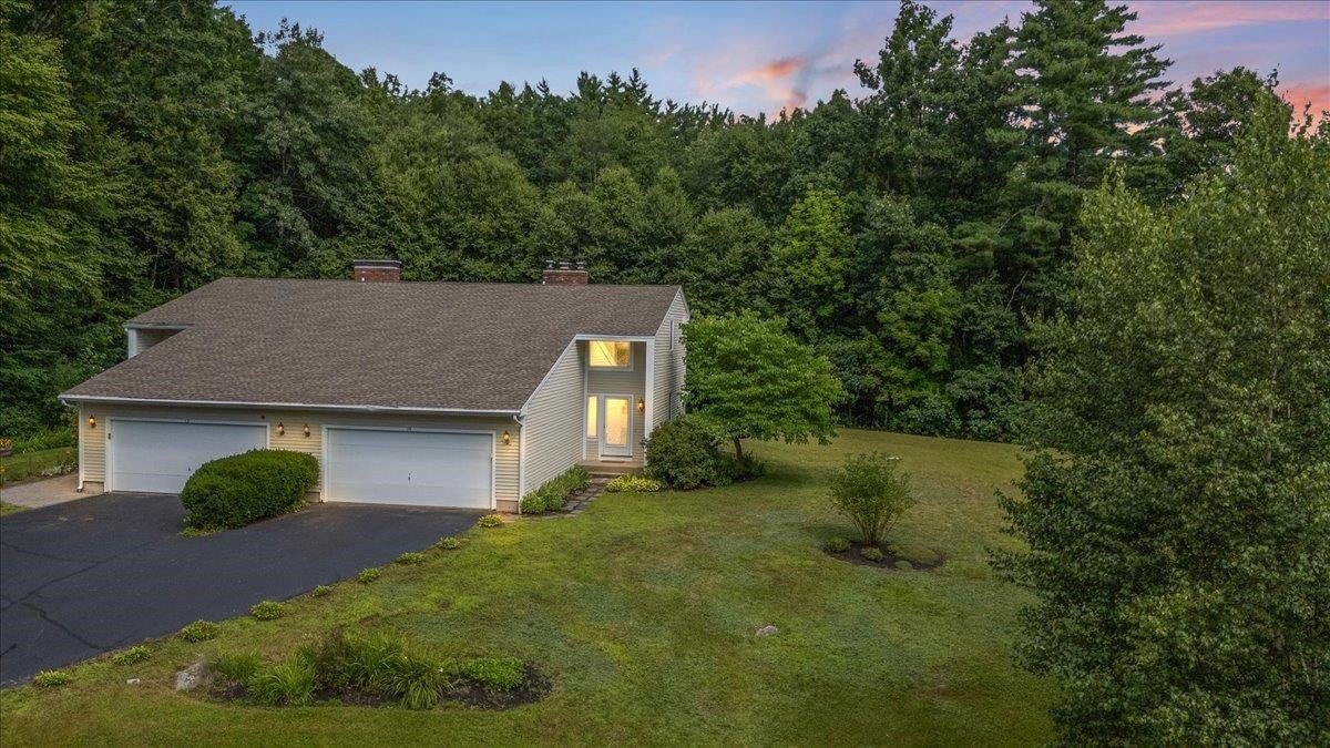 19 Jennifer Drive — photo
