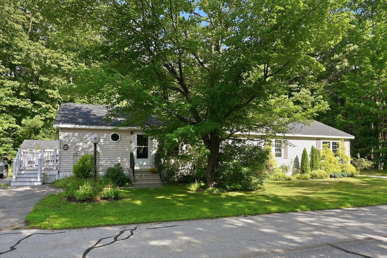 32 Hawaii Lane, Rochester, NH 03867 — photo 2