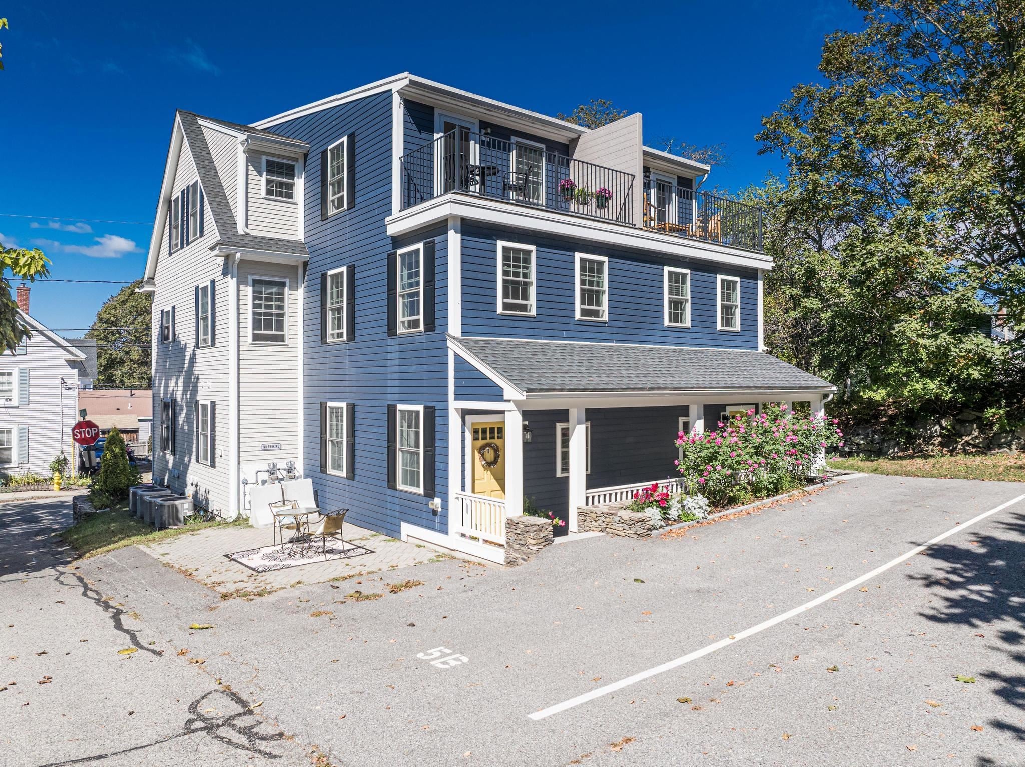 5 Pleasant Street a — photo