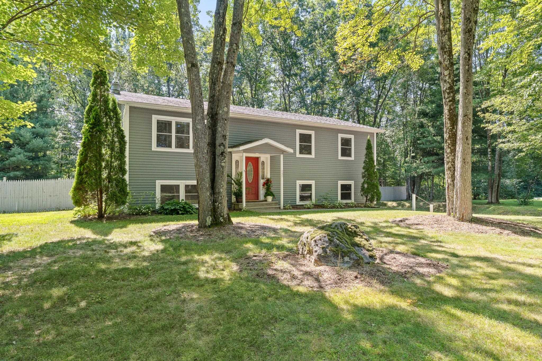 142 Oak Circle — photo
