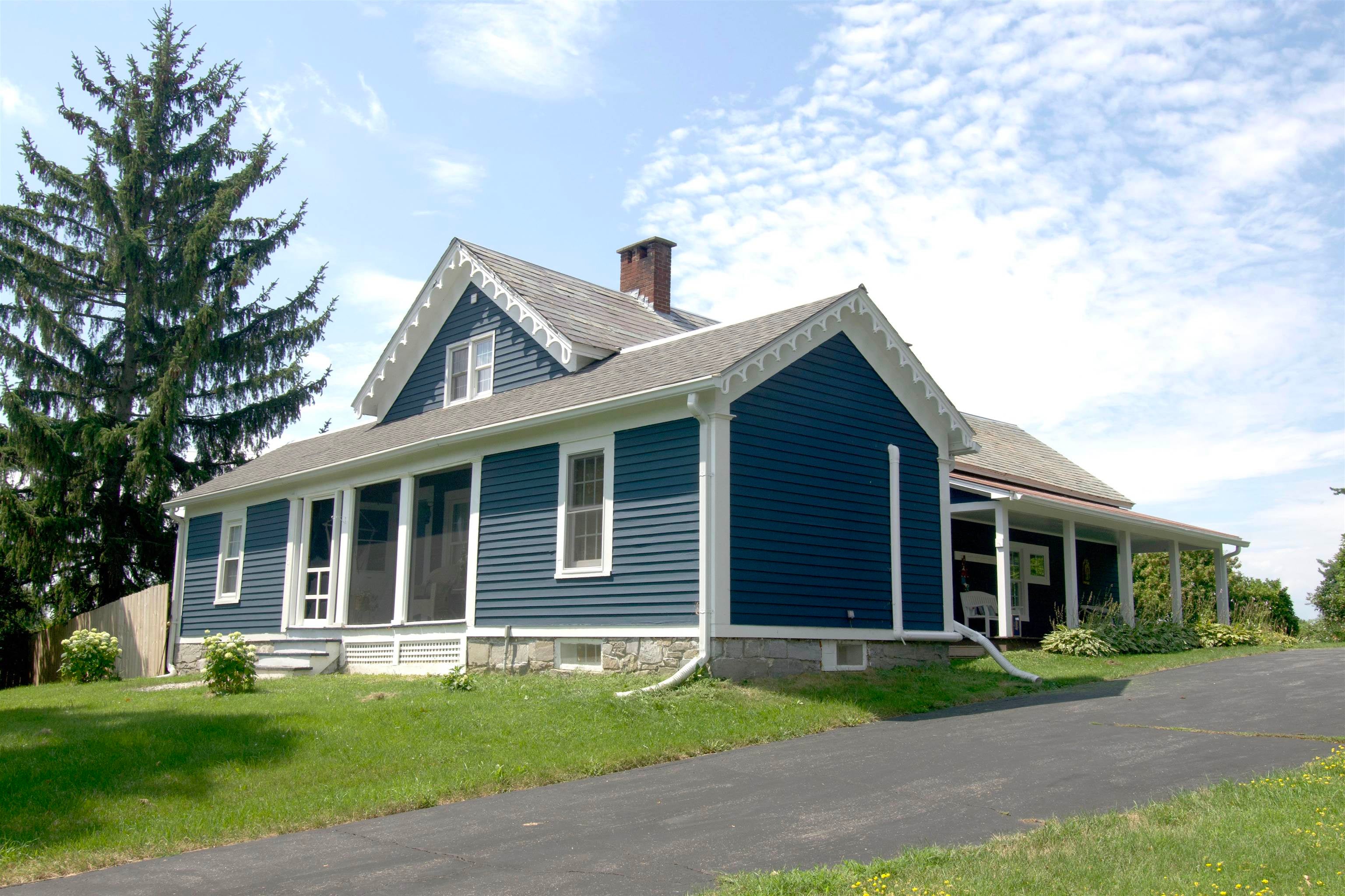 7718 Vt Route 22a — photo