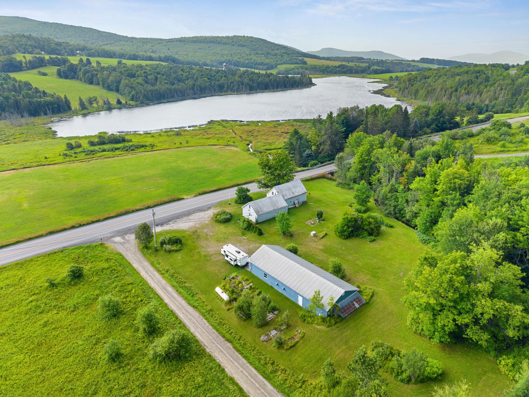 476 US Route 2 — photo