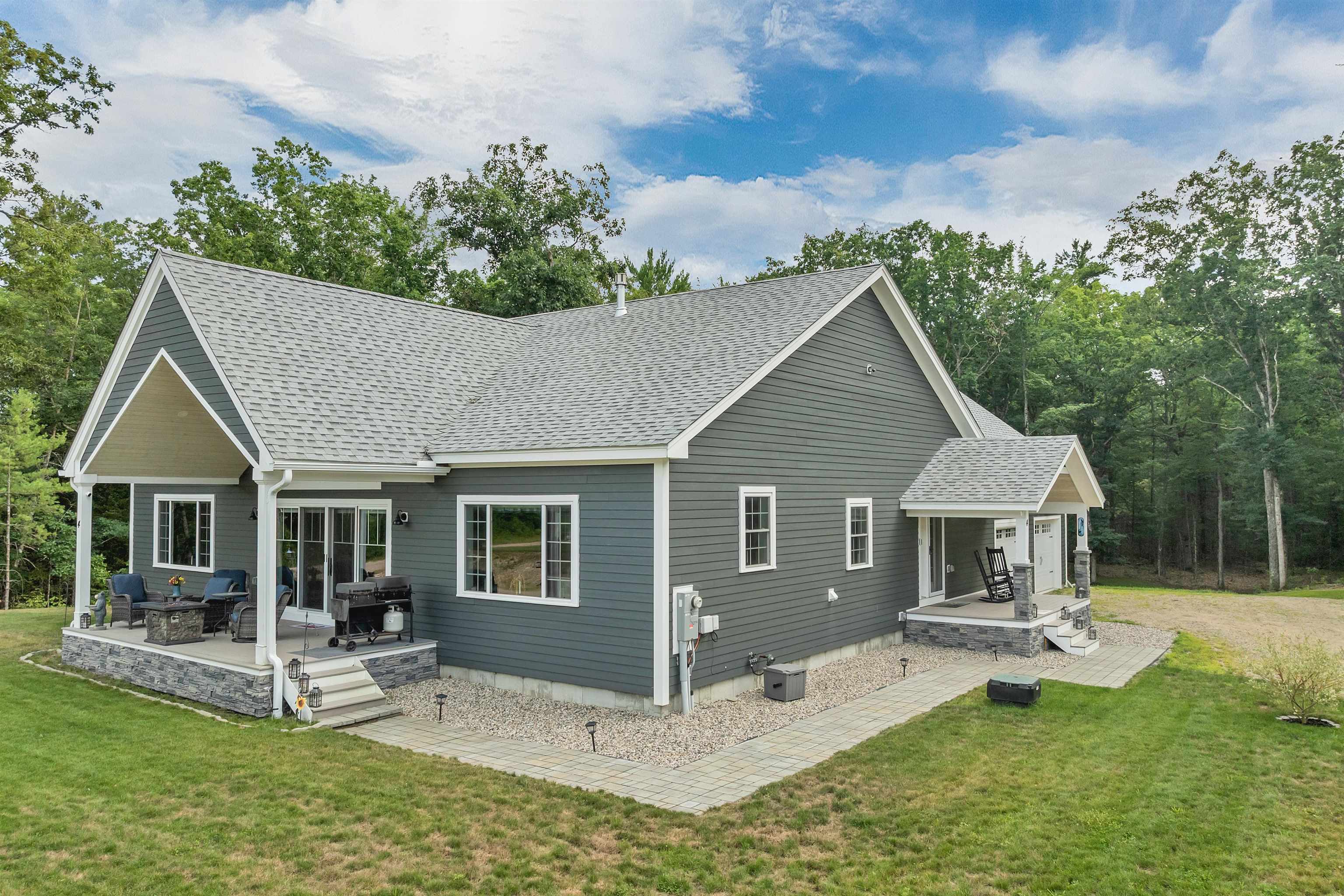 4 Remington Court — photo