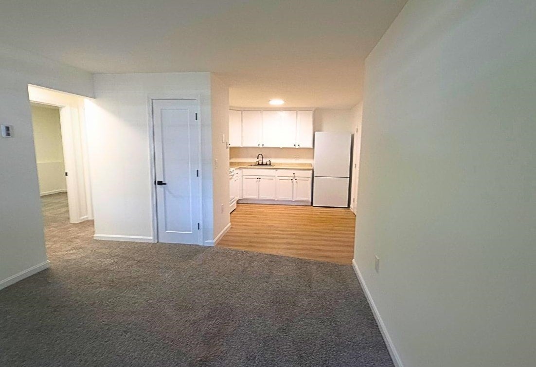 185 Loudon Road 8 — photo