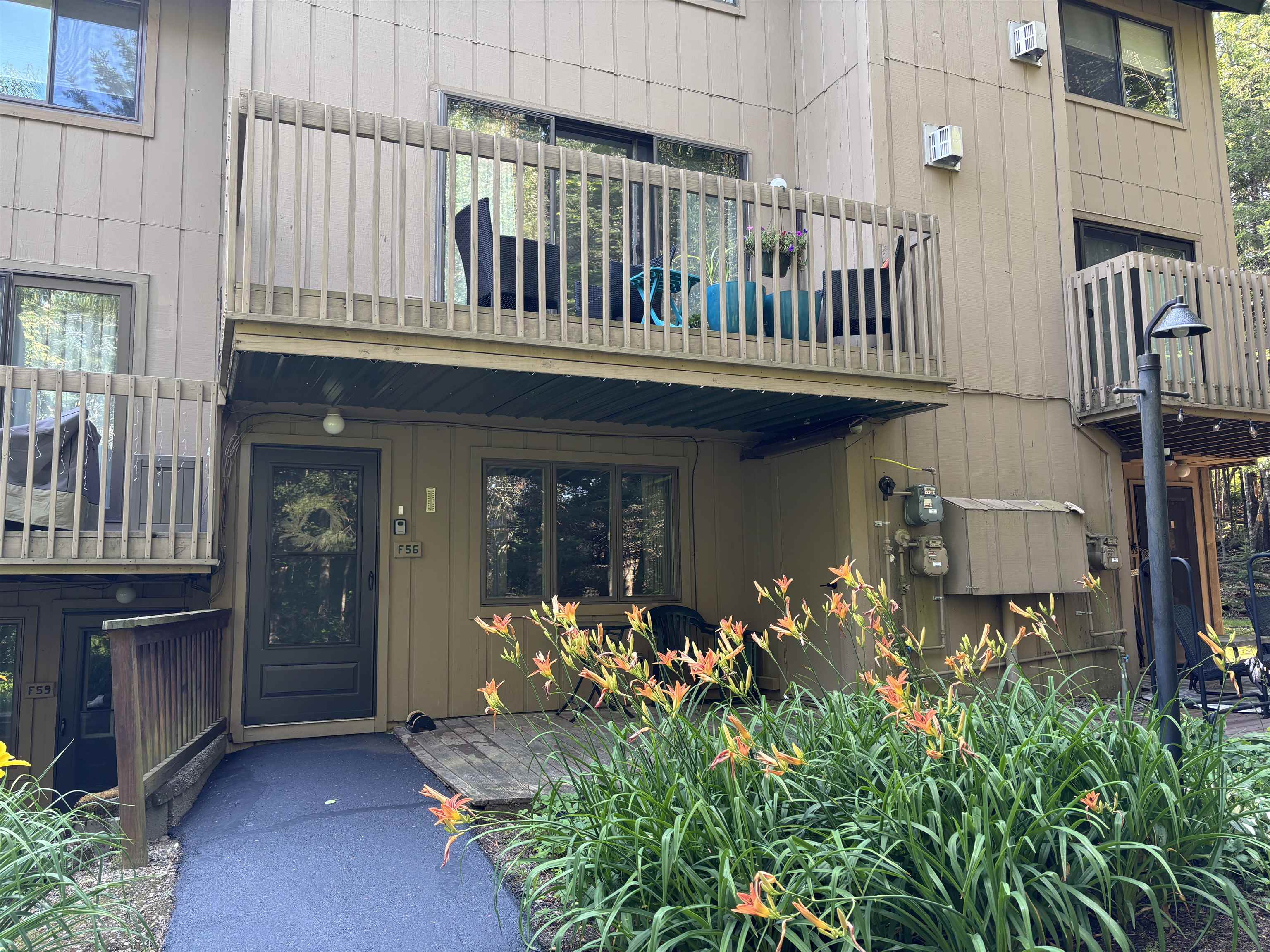 18 Windsor Hill Way — photo