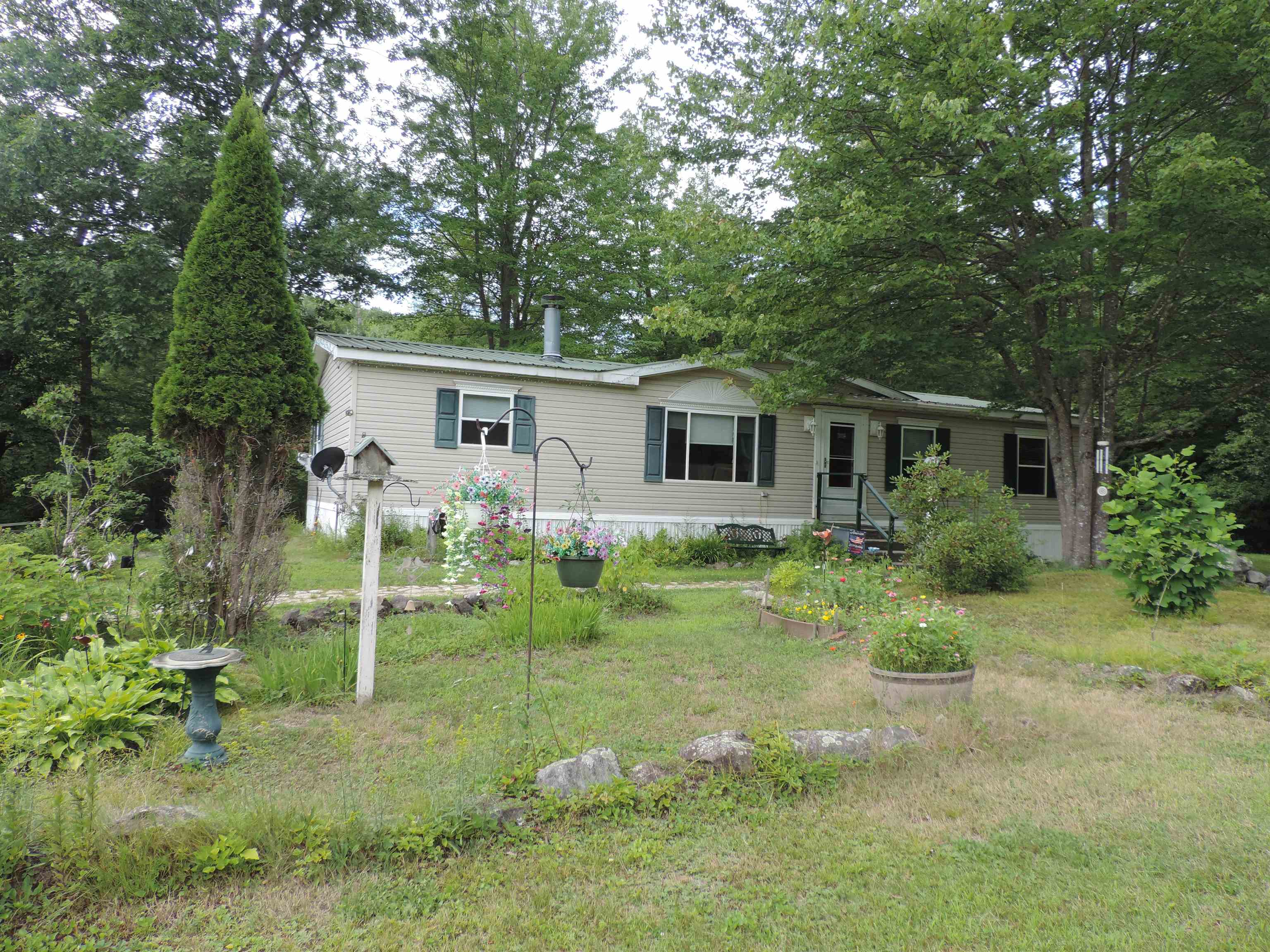 916 Deering Center Road — photo