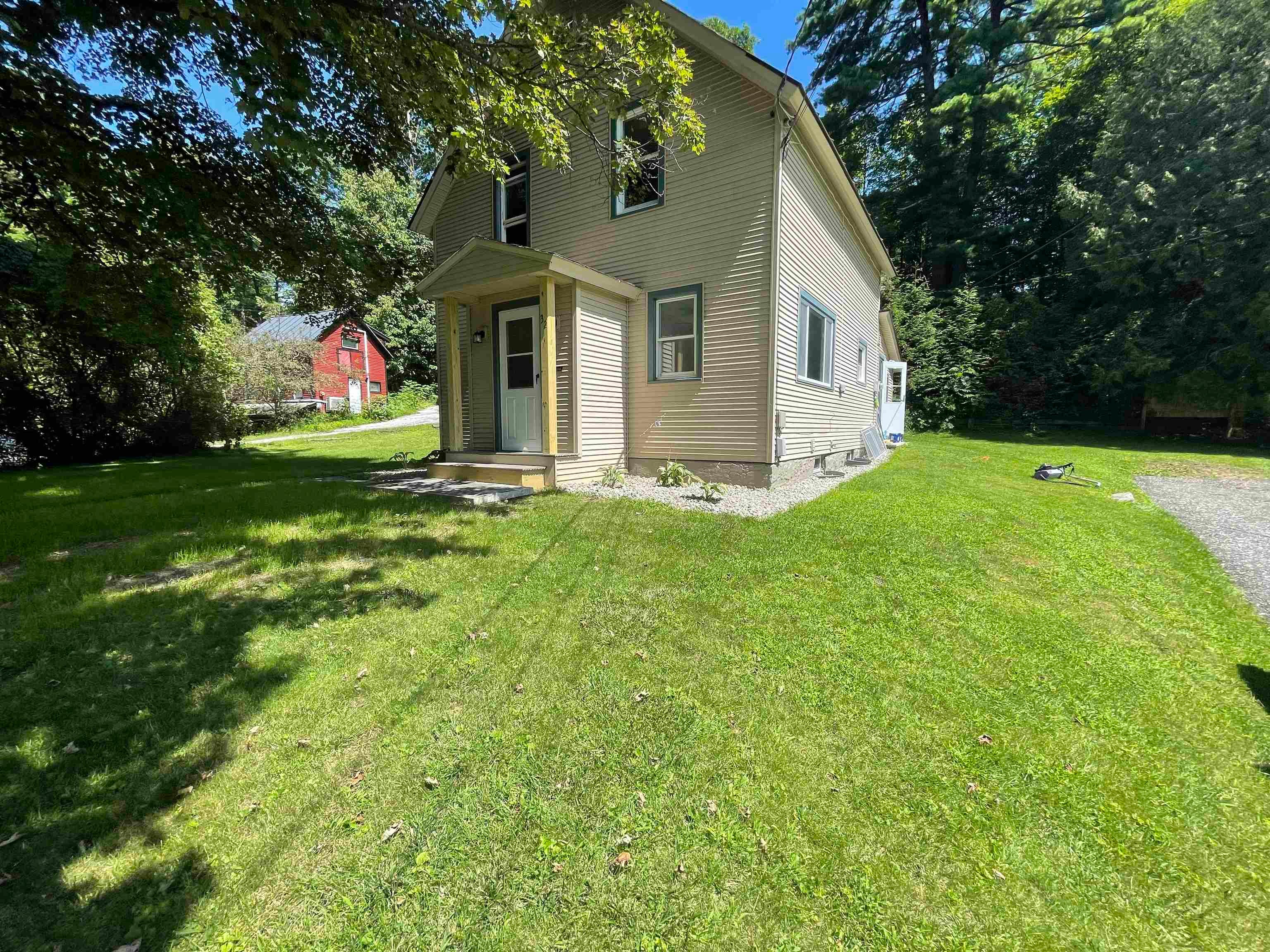 32 Pleasant Street — photo