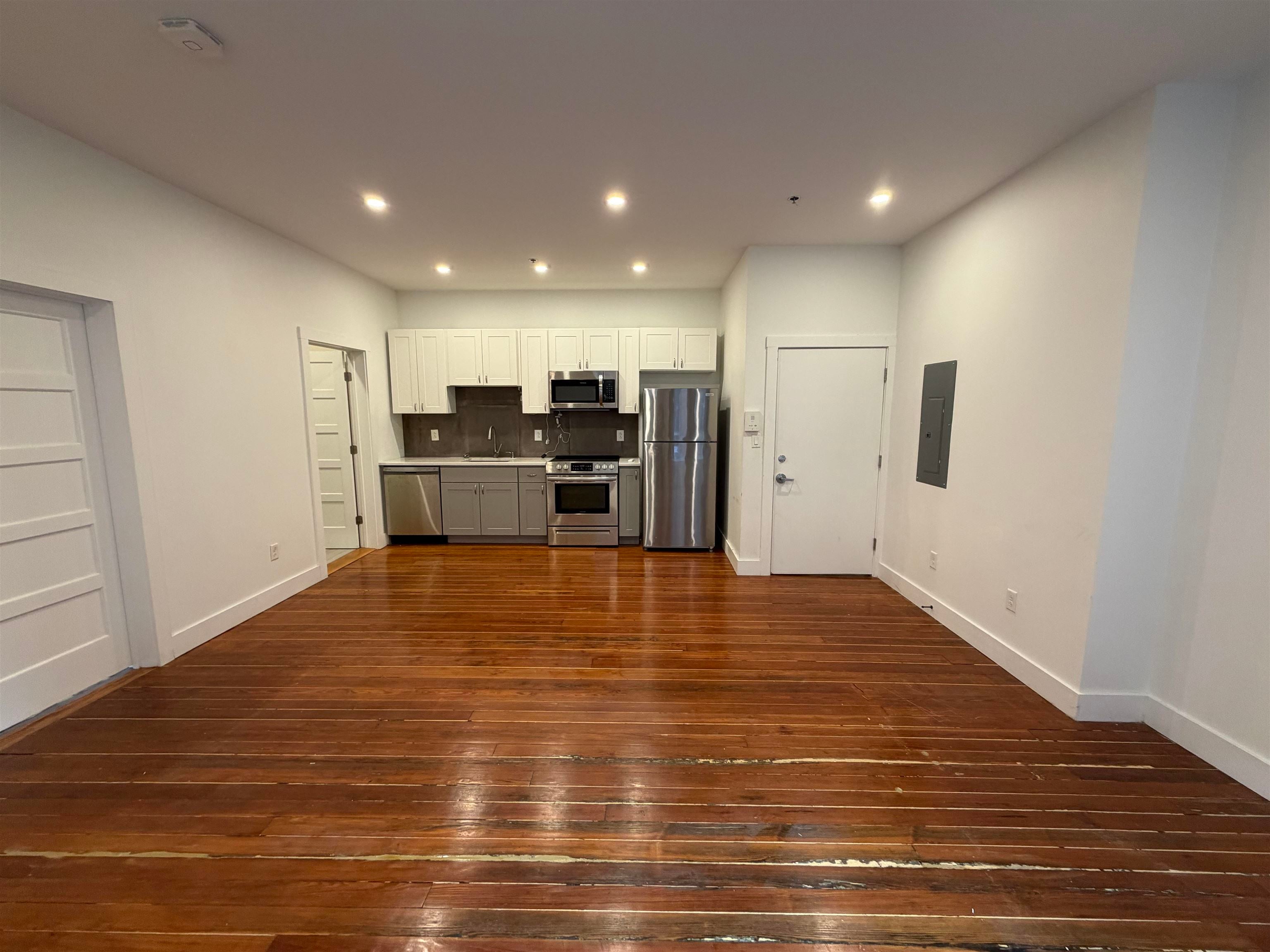 4 Elliot Street 9 — photo