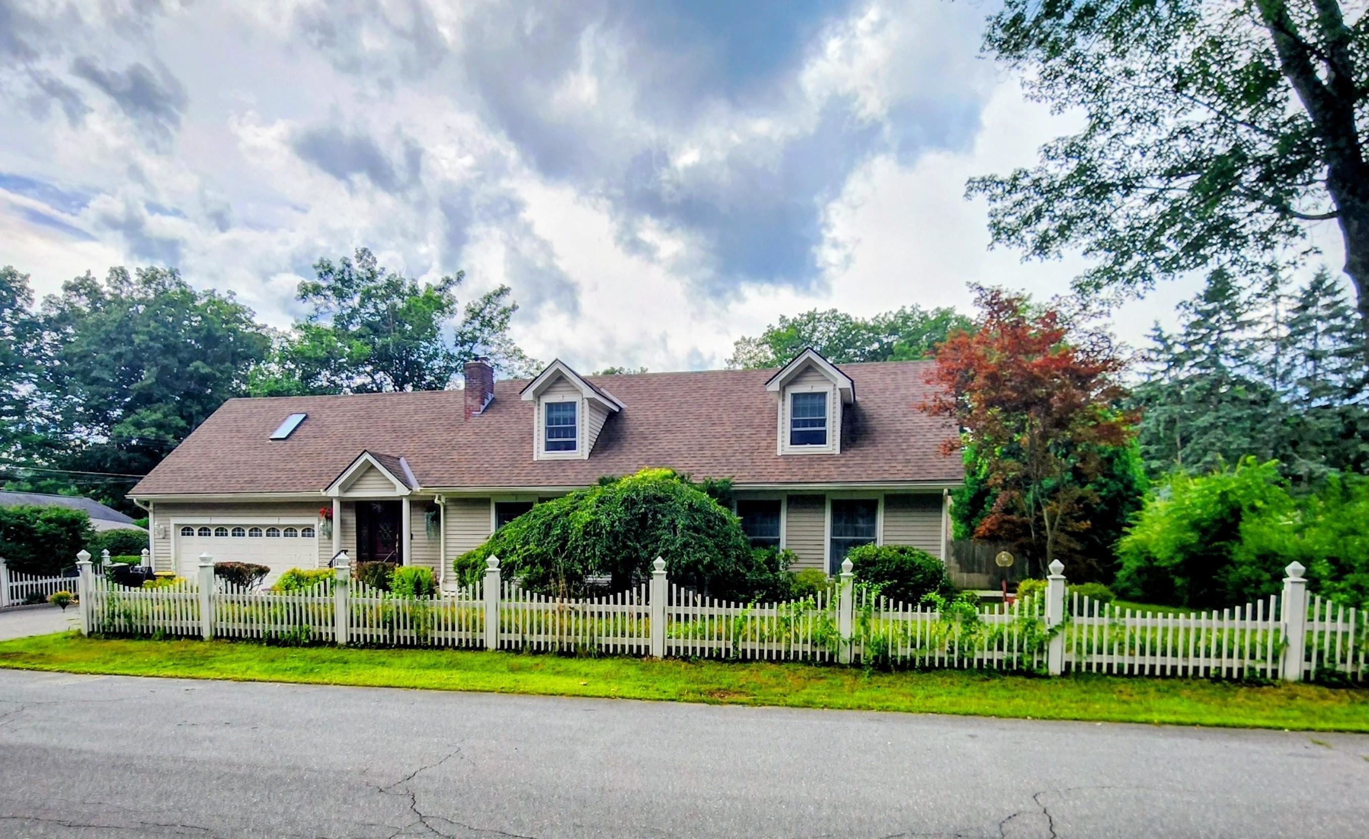194 Coolidge Street — photo