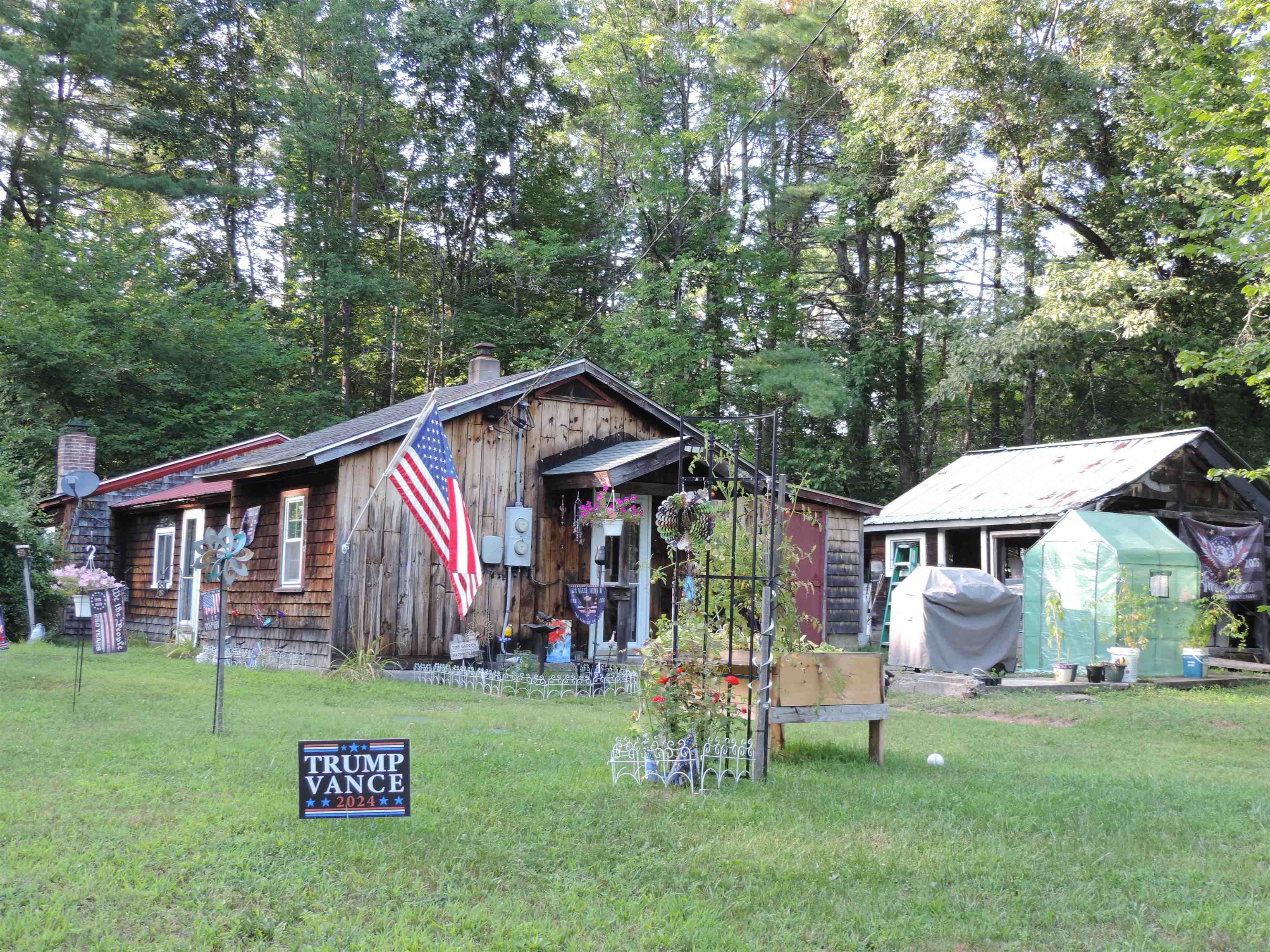 573 Route 103 E Highway — photo