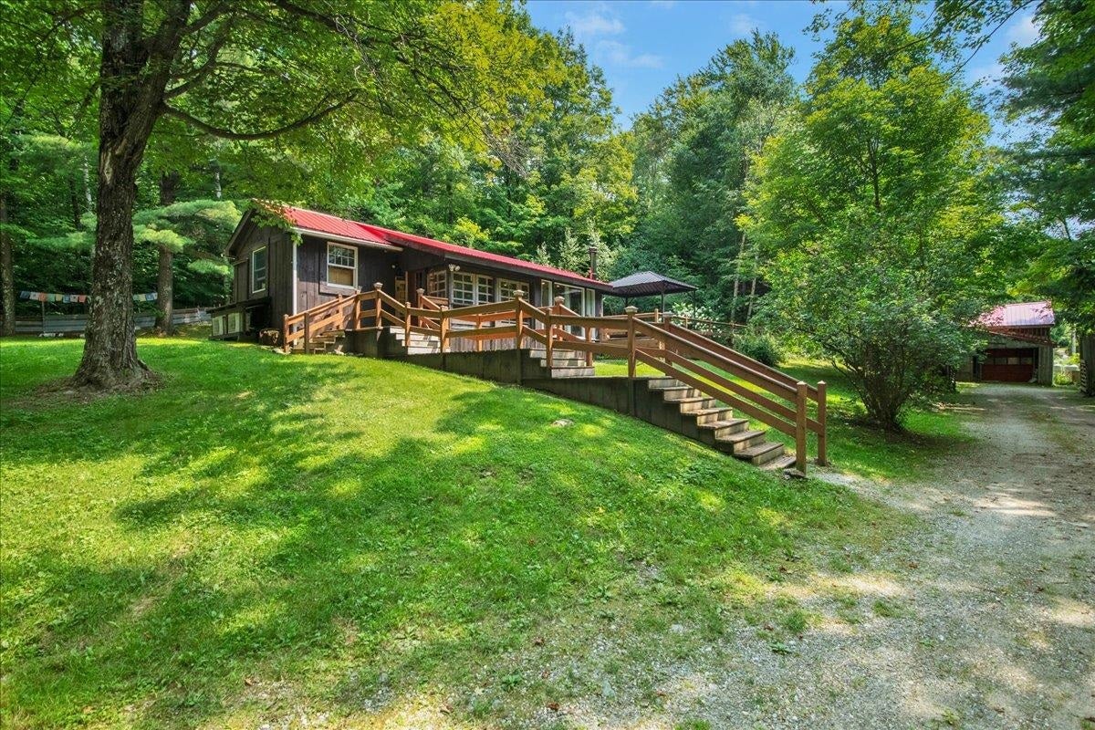1229 Mason Hill North — photo