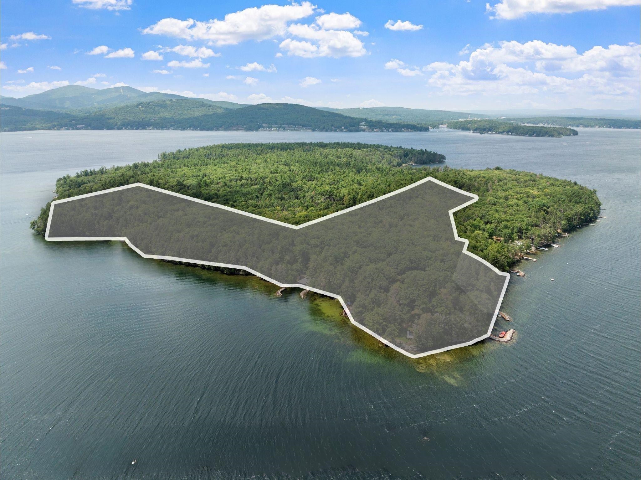 15, 20 & 21 Welch Island — photo