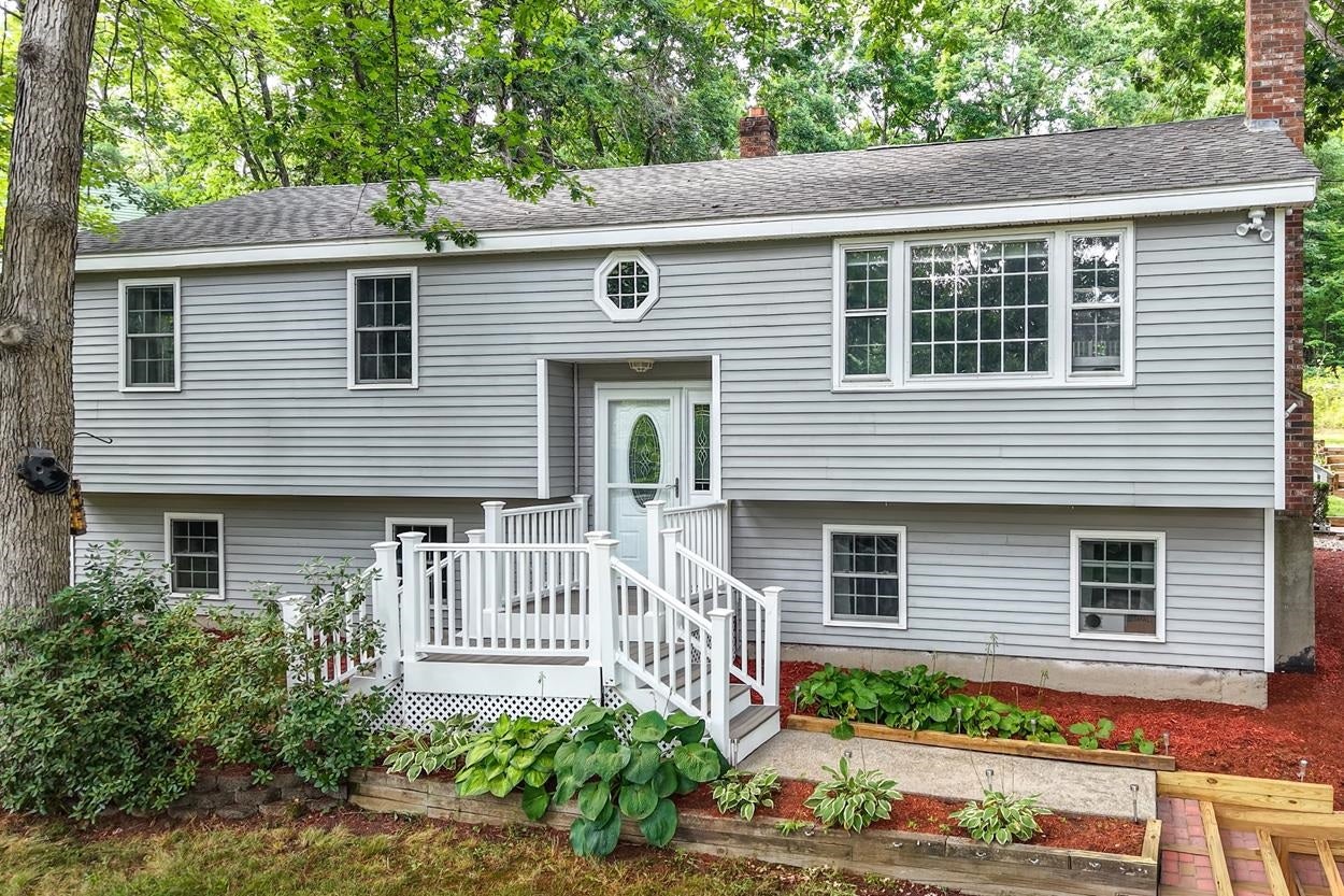 12 Ash Street — photo