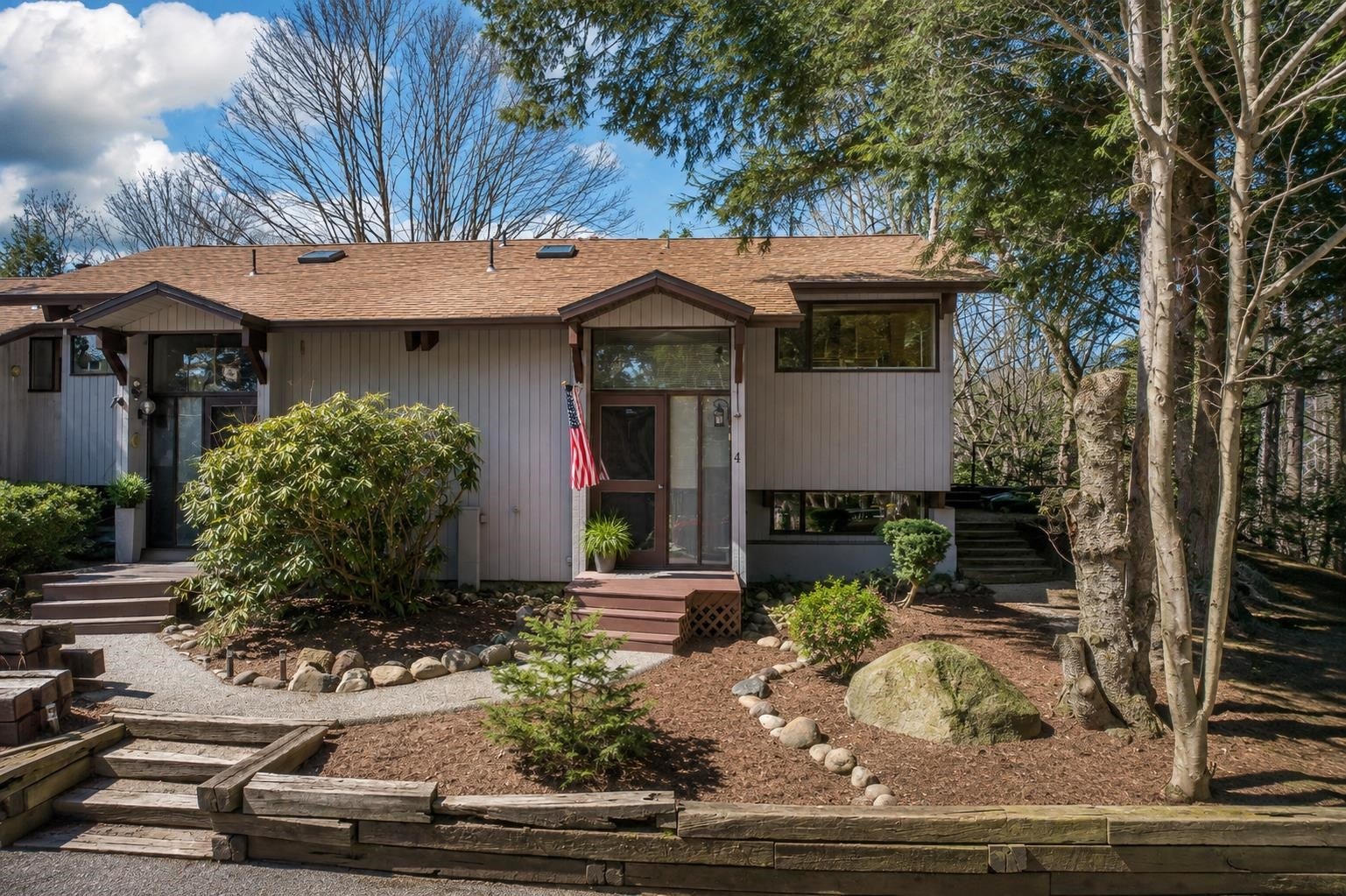 7 Sundance Road 4 — photo