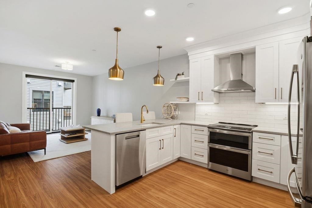 99 Foundry Place 301 — photo