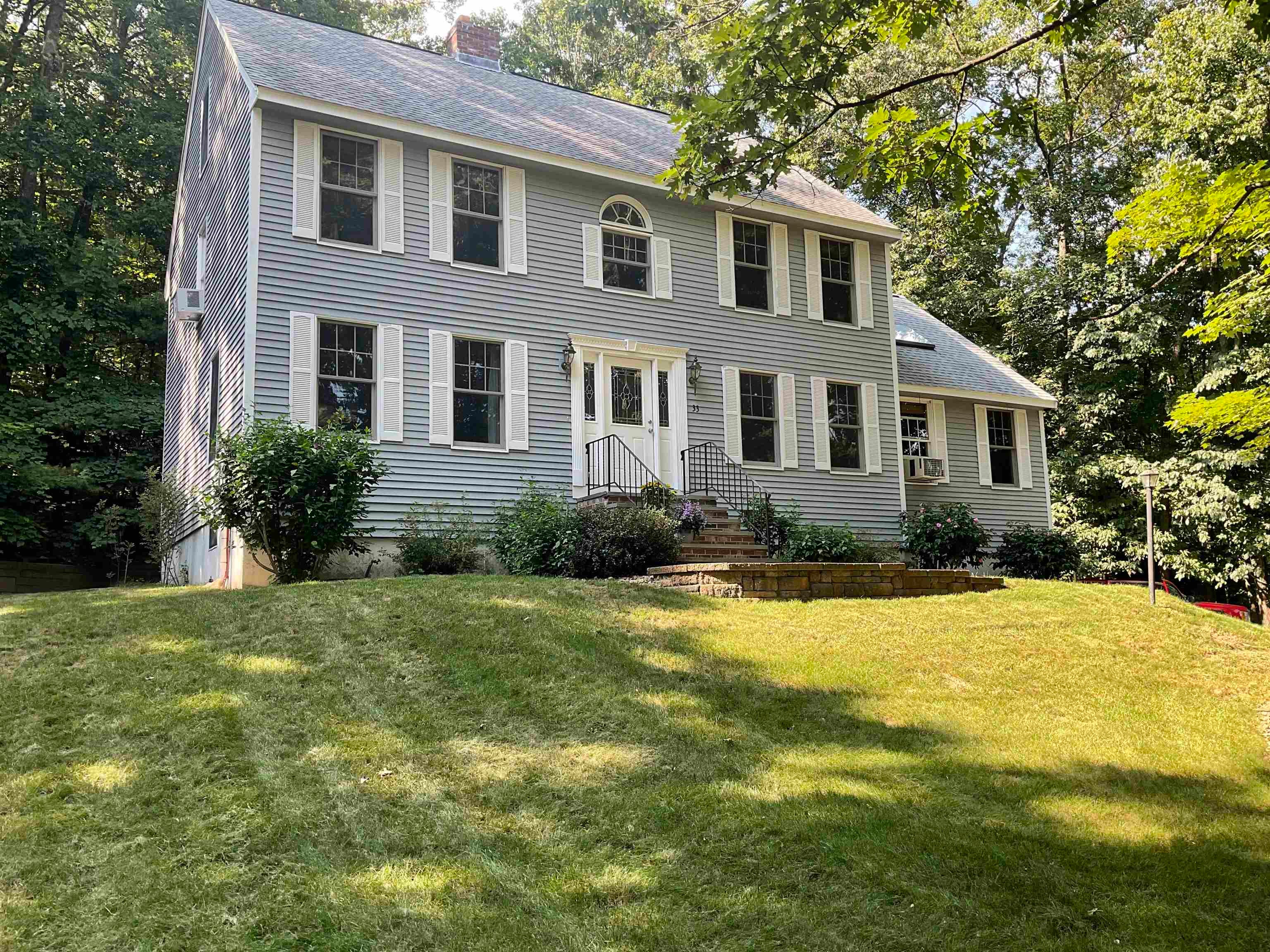 33 Oriole Road — photo