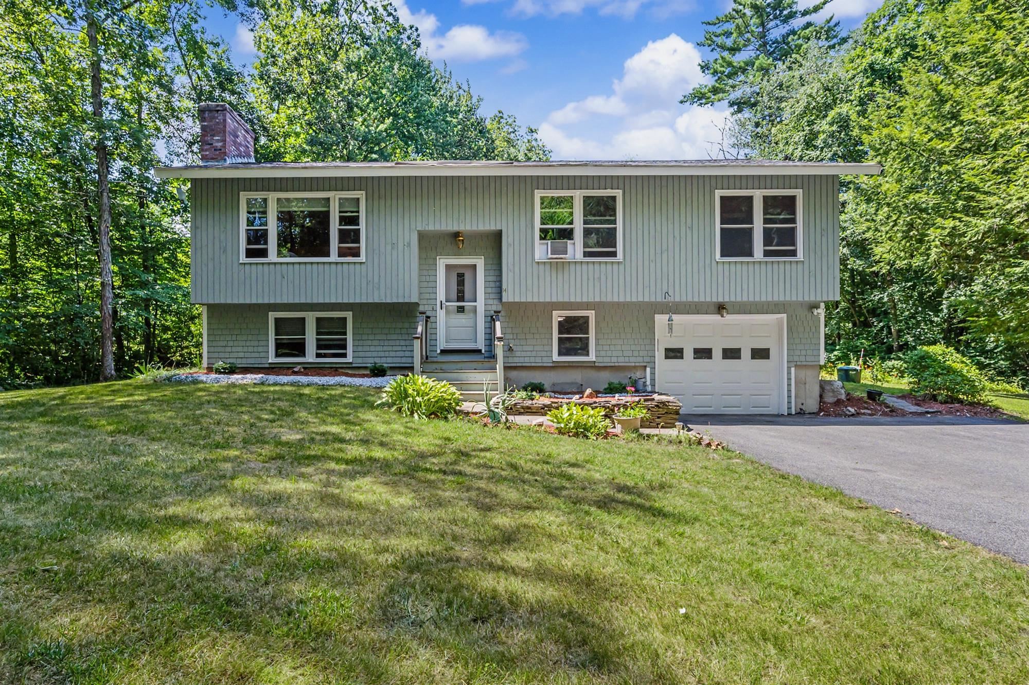 14 Tomahawk Drive — photo