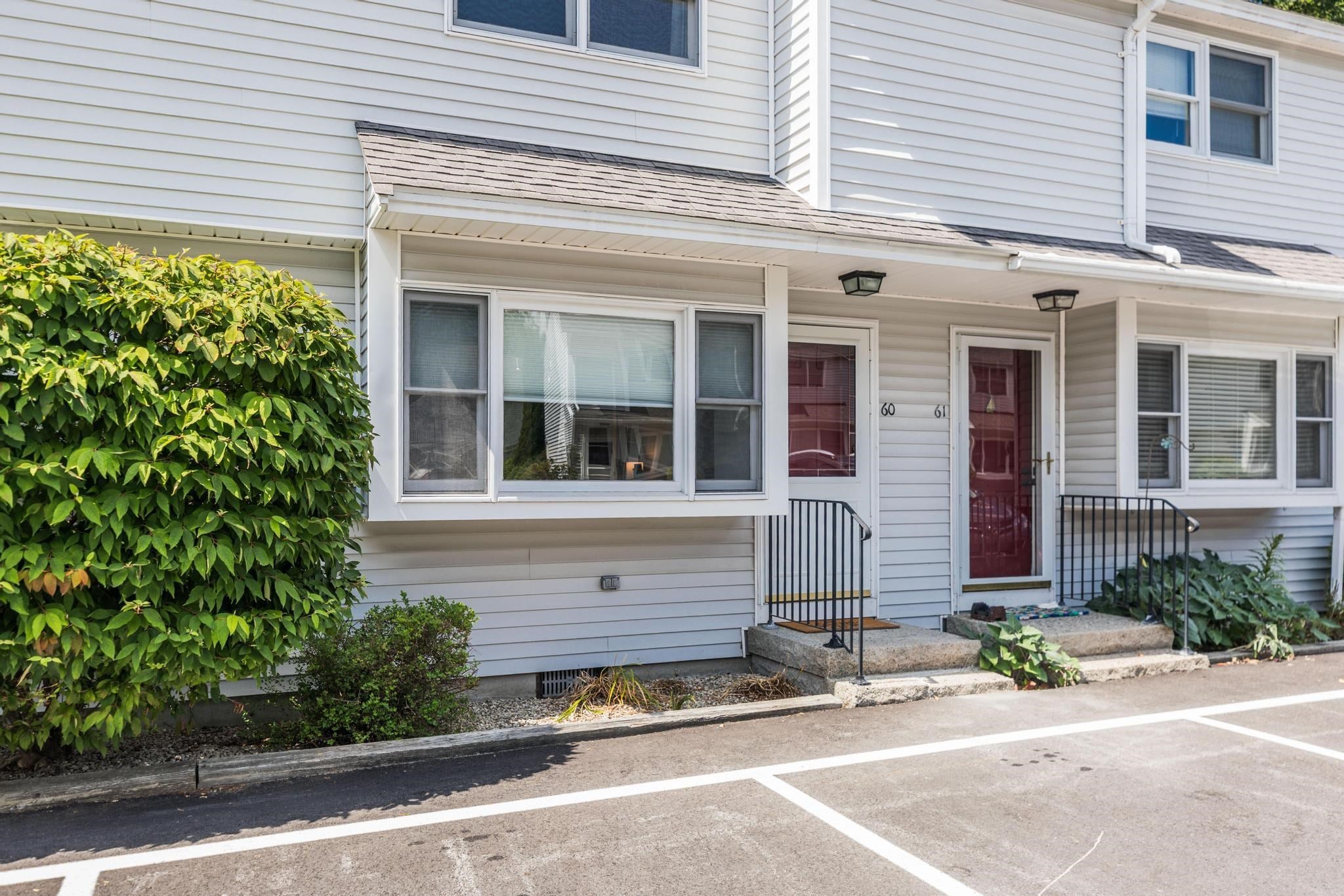 777 Middle Road 60 — photo