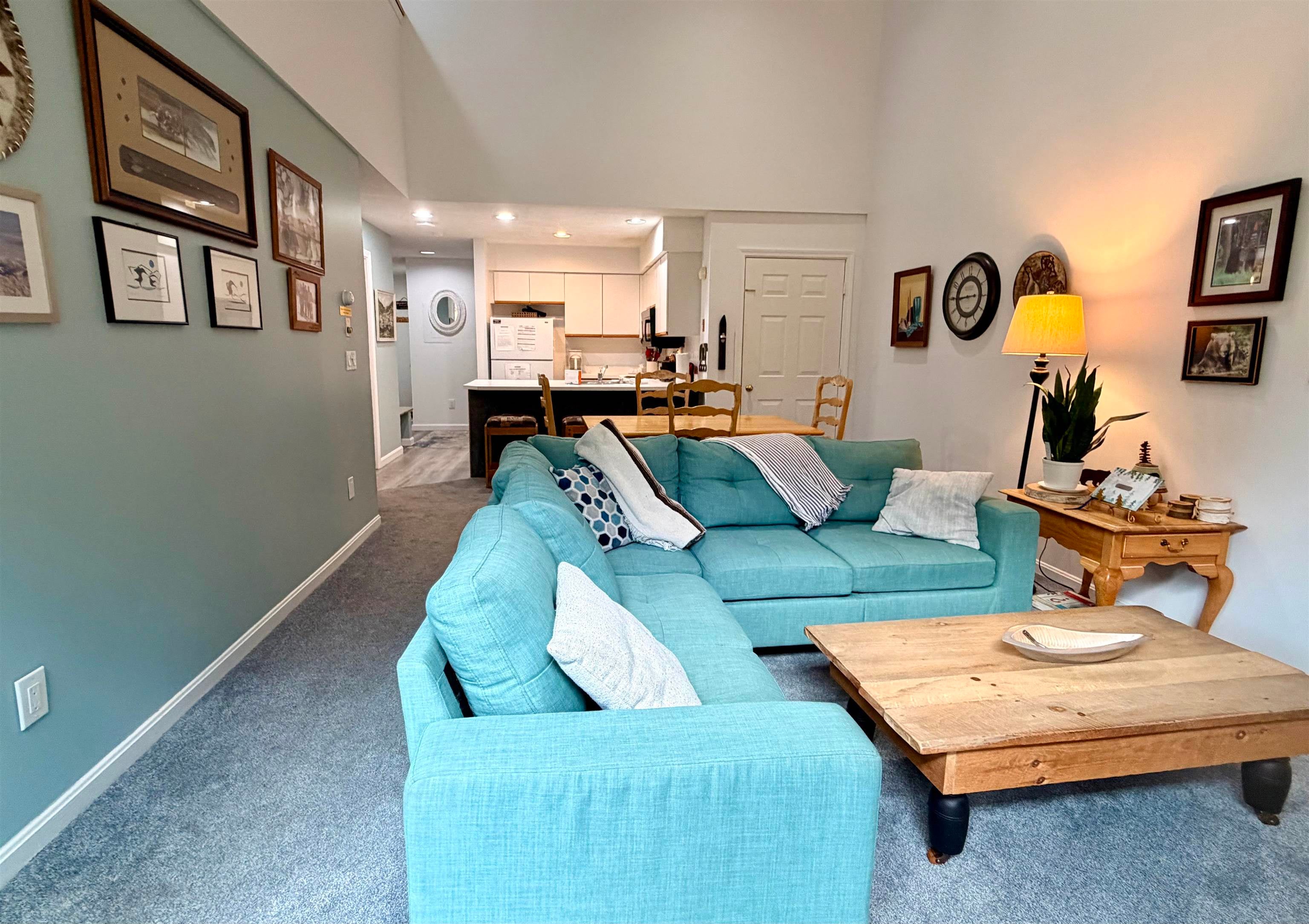 8 Deer Creek E — photo