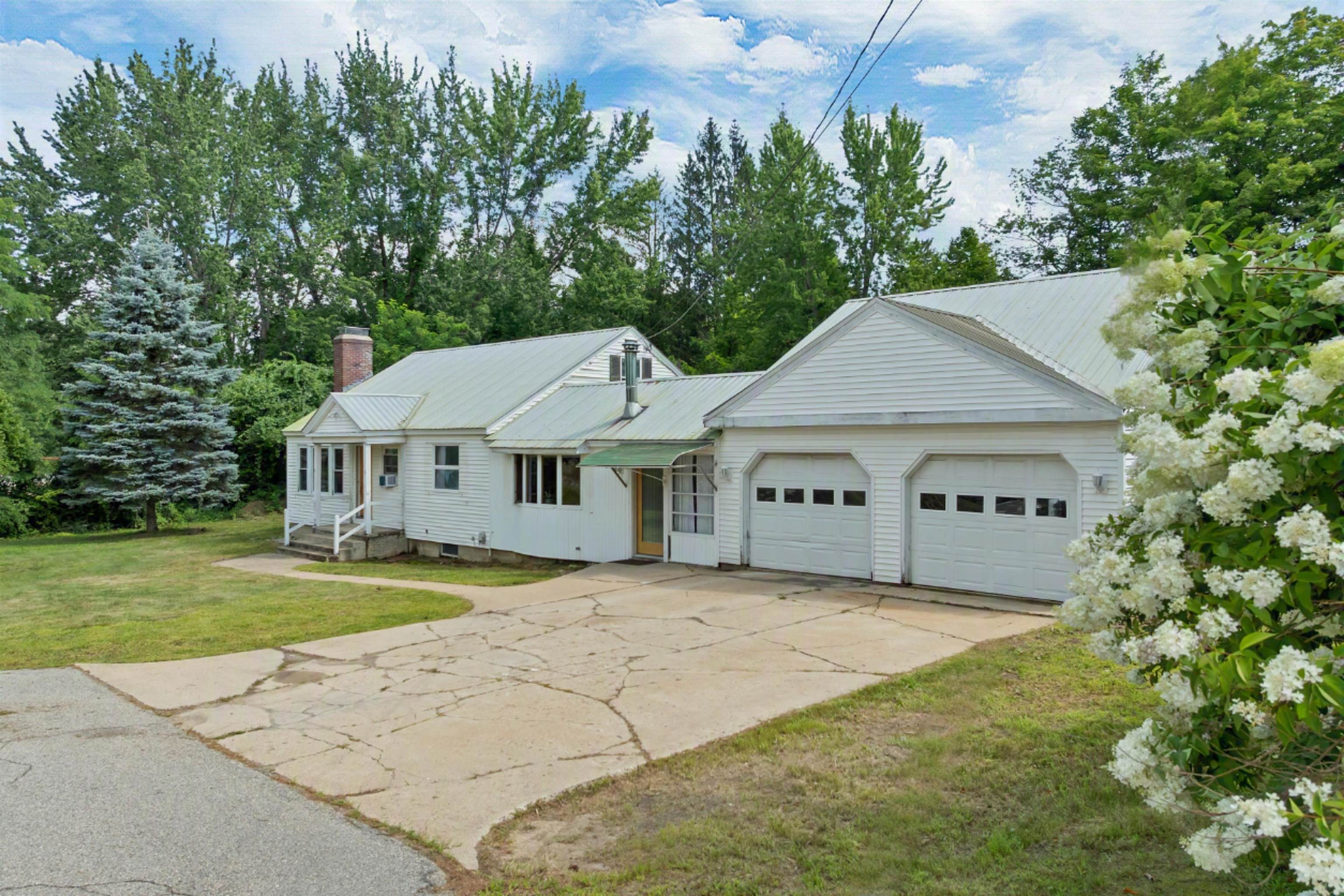 27 Village Lane — photo