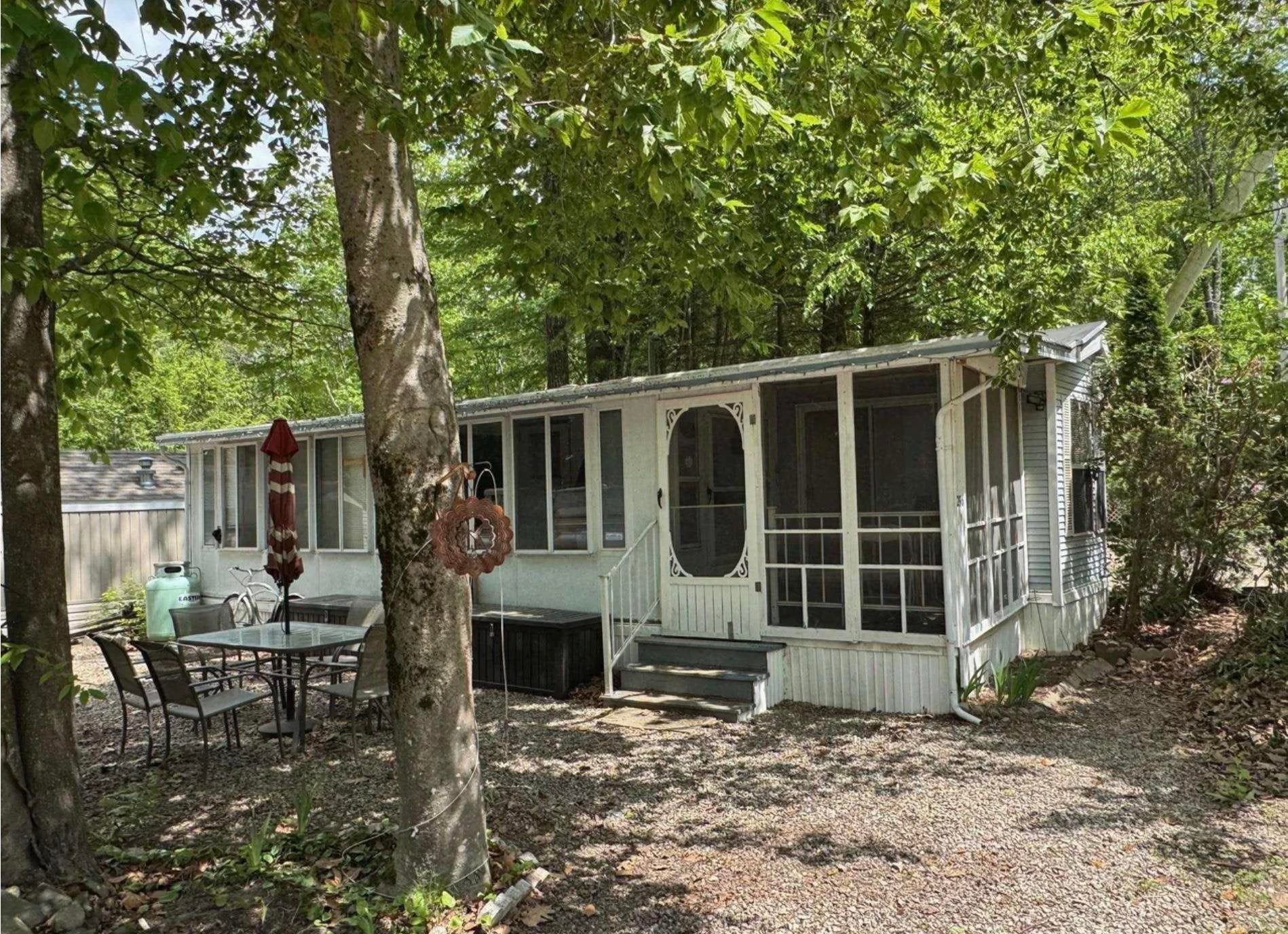 296 Baxter Lake Drive — photo