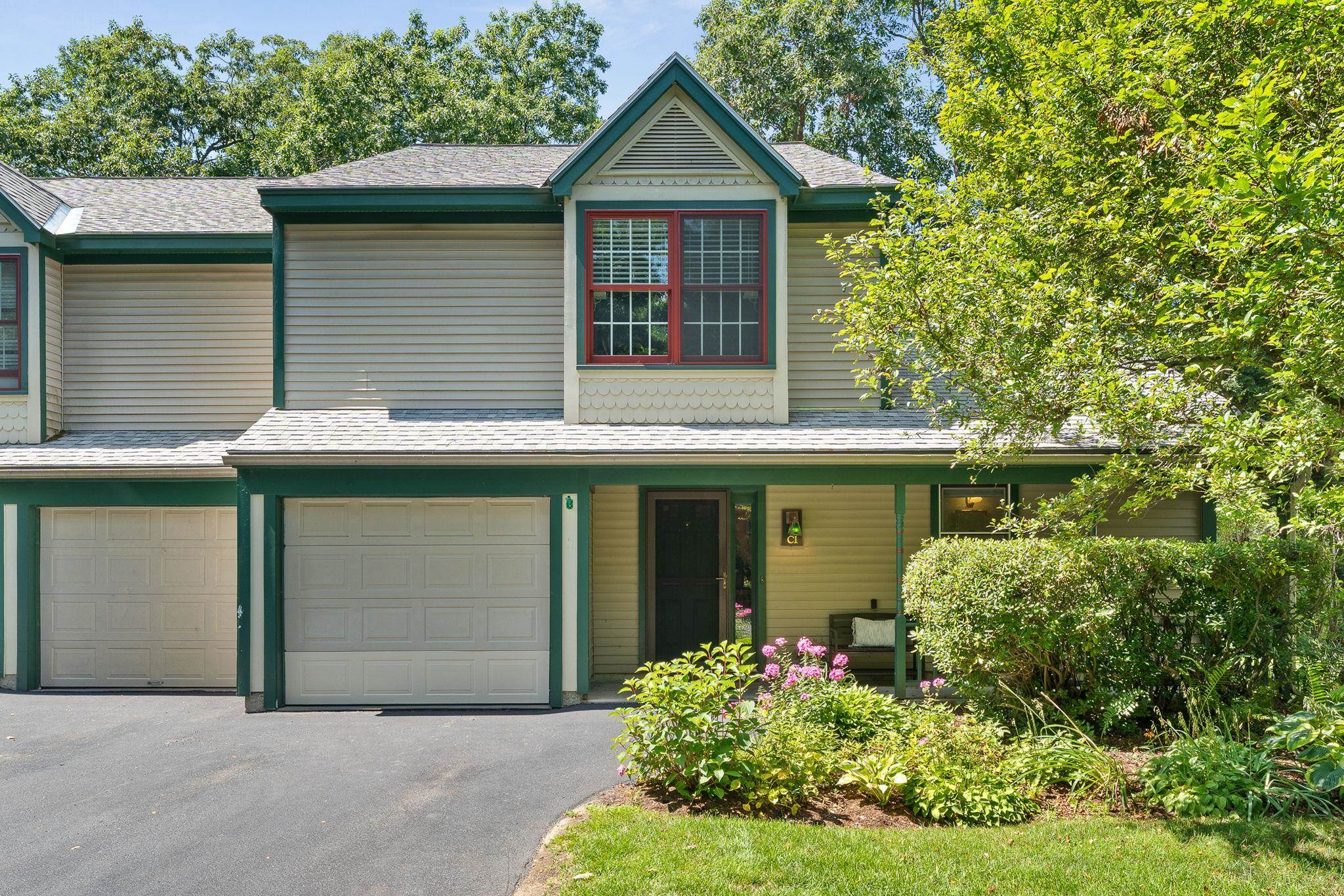 7 Saxonhollow Drive C-1 — photo
