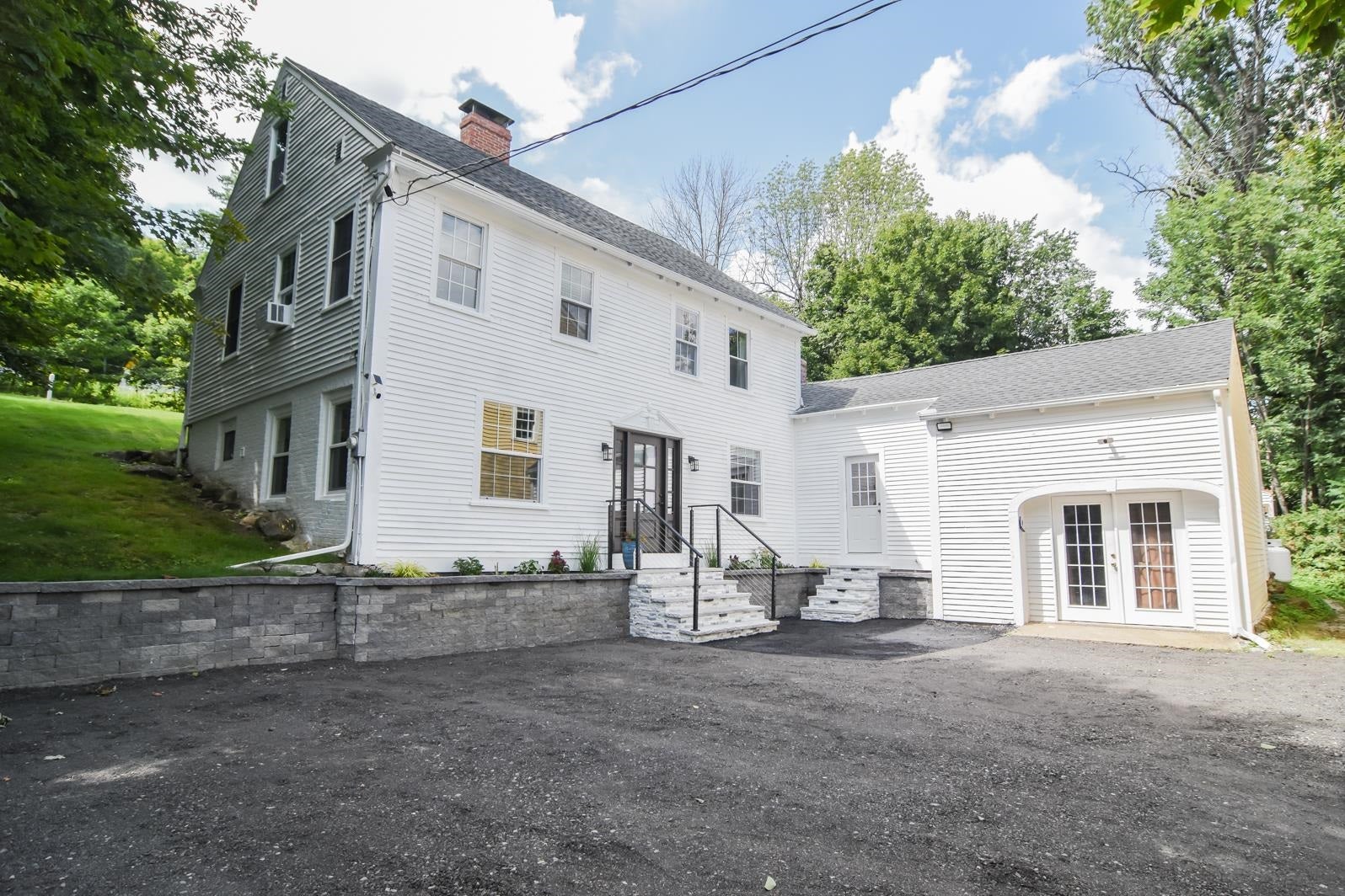 21 Main Street — photo
