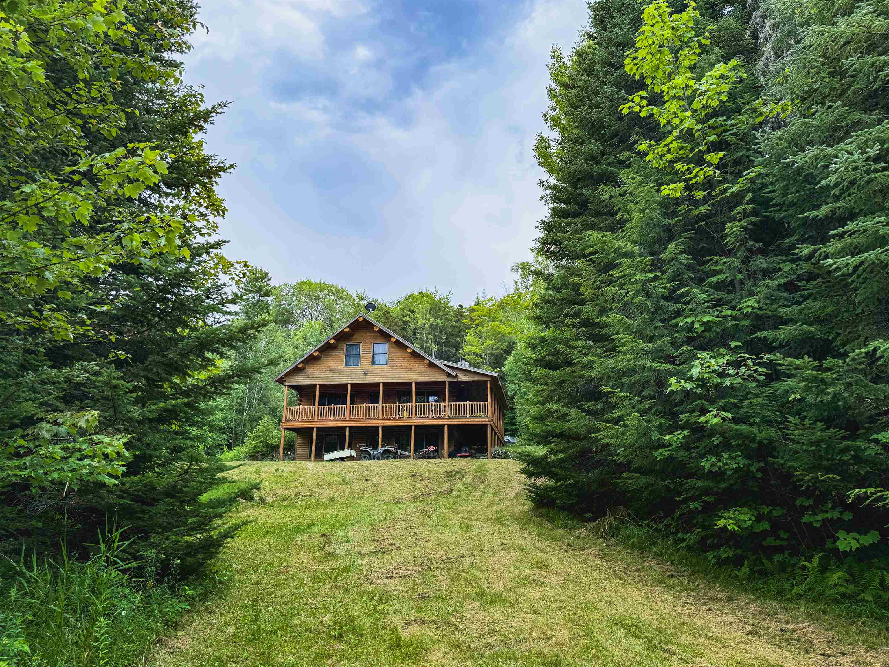 2551 Macintosh Hill Road — photo