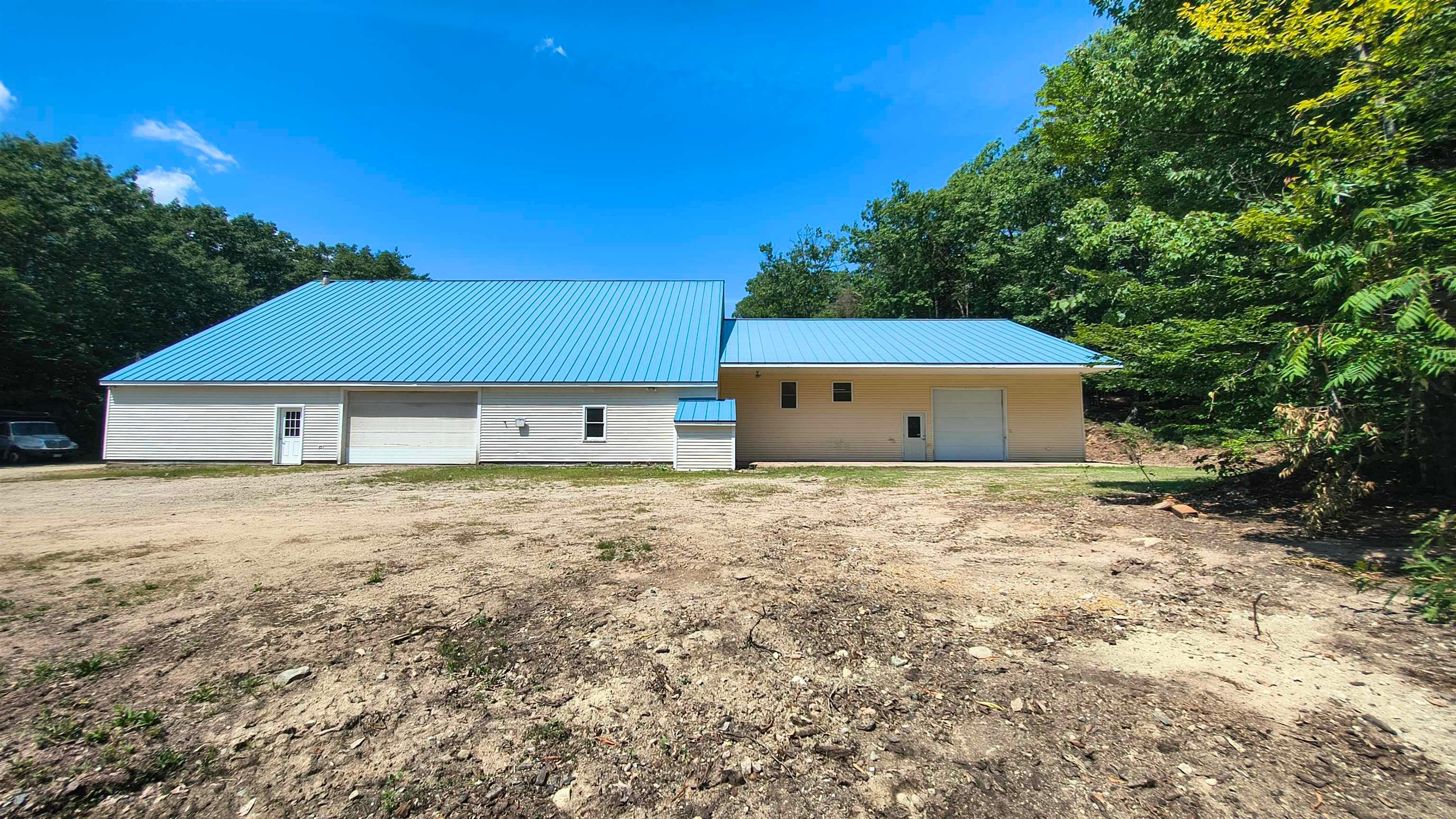 147 Middle Road Unit 2 — photo