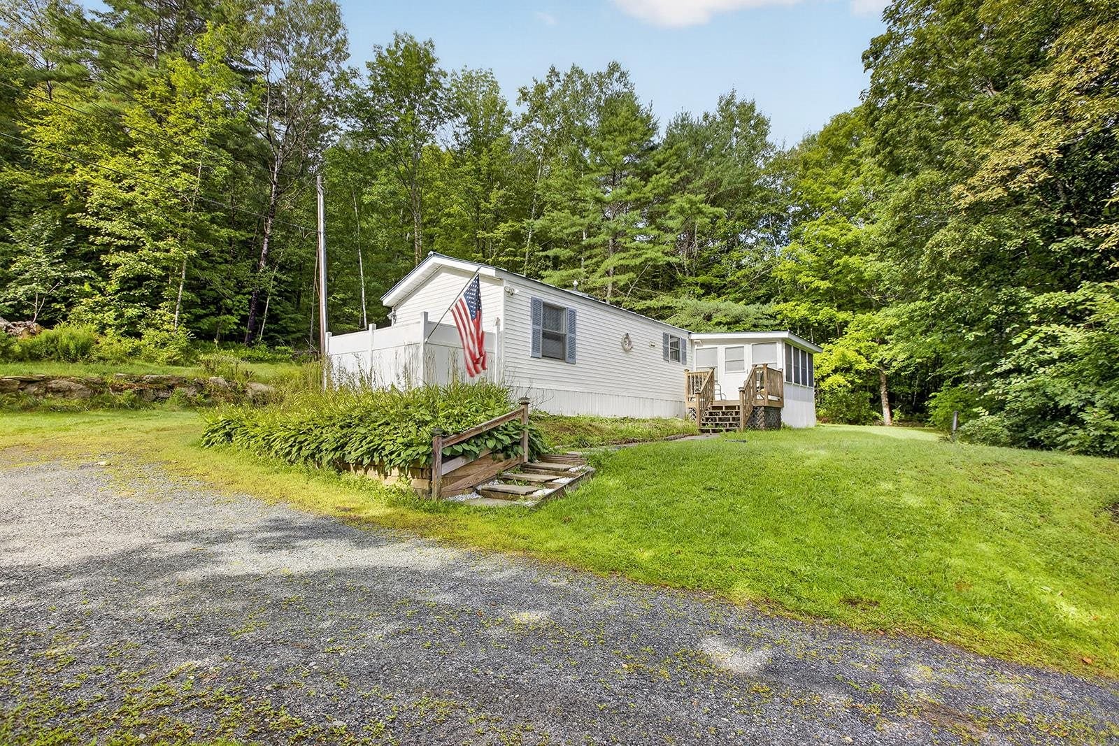 524 Route 114 — photo