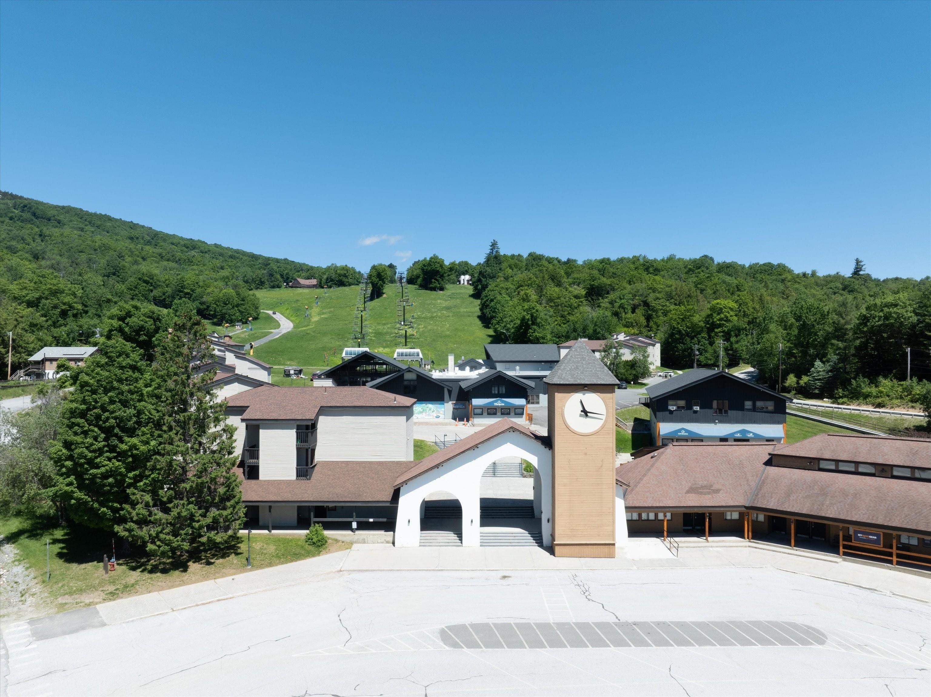 350 Mountain Road B206 — photo