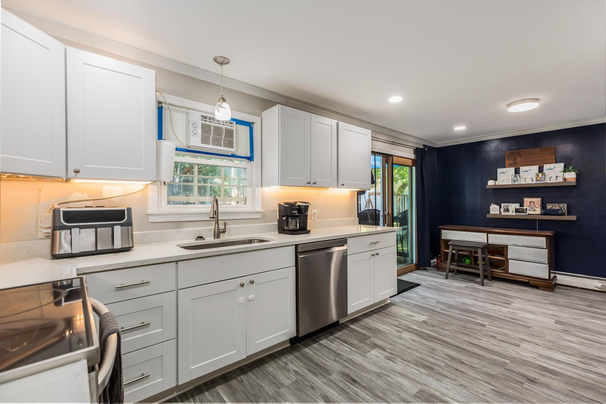 10 Howe Street, Rochester, NH 03867 — photo 2