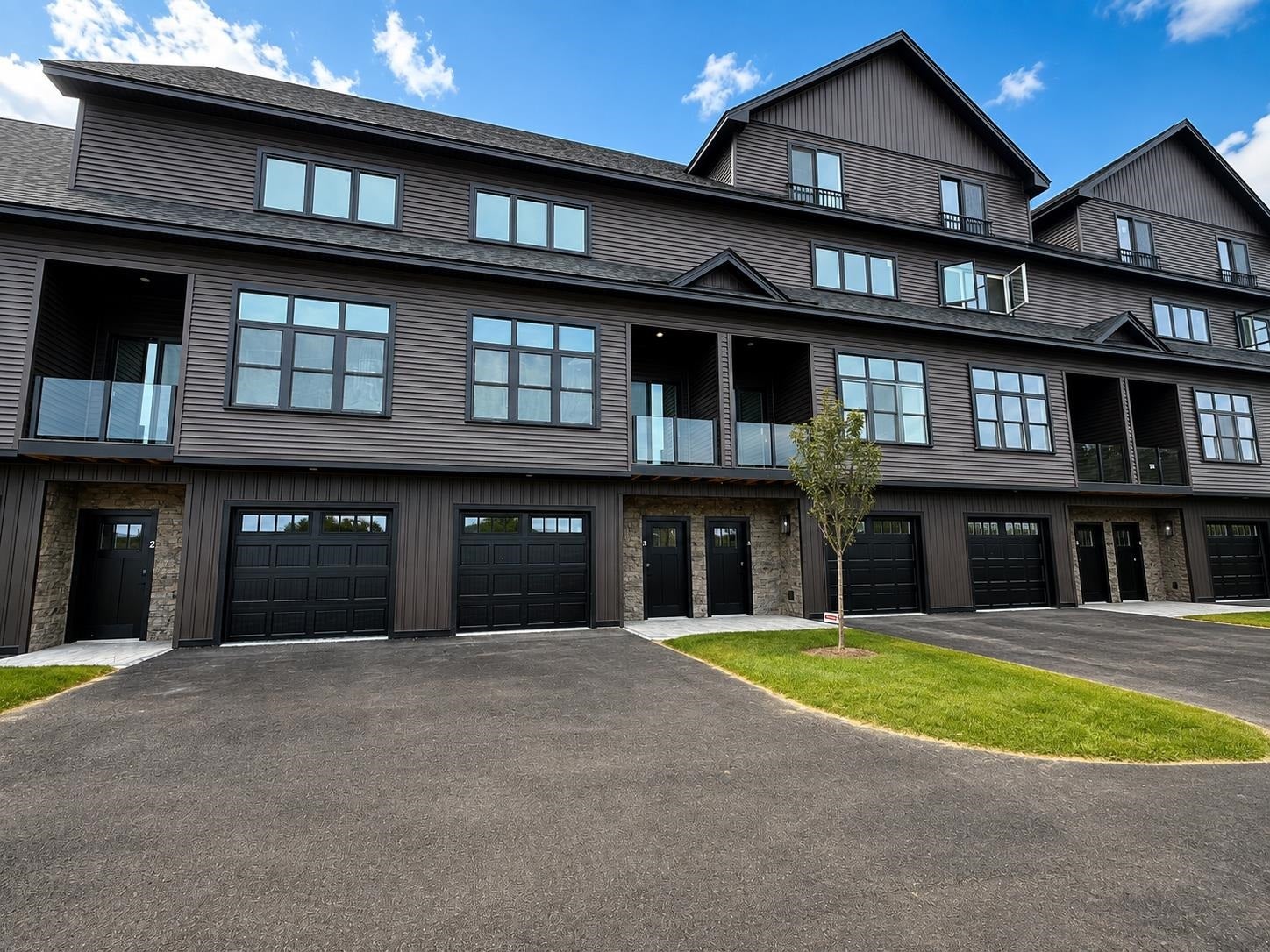 12 Cobblestone Court 3 — photo