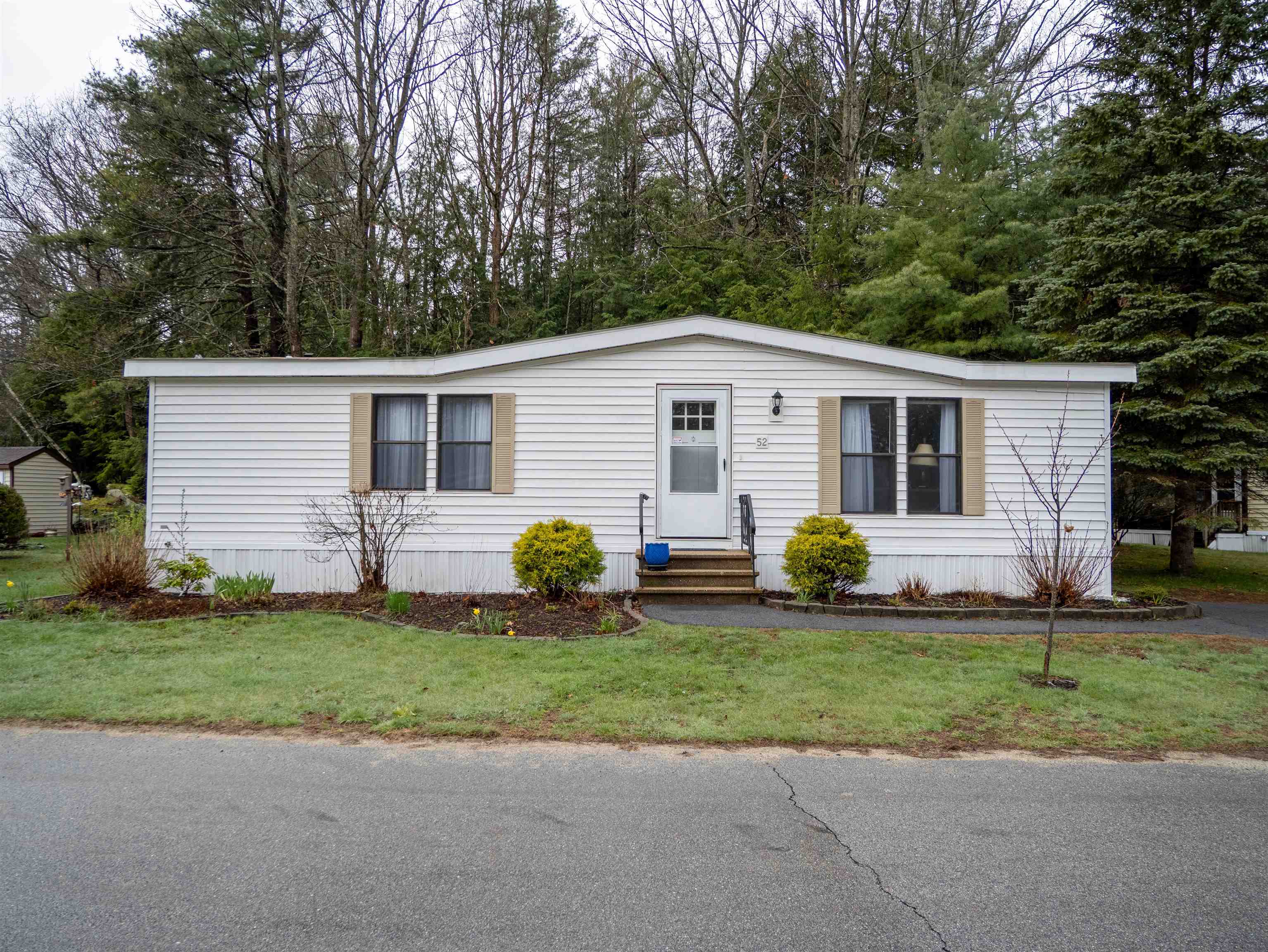 52 Monadnock Drive — photo