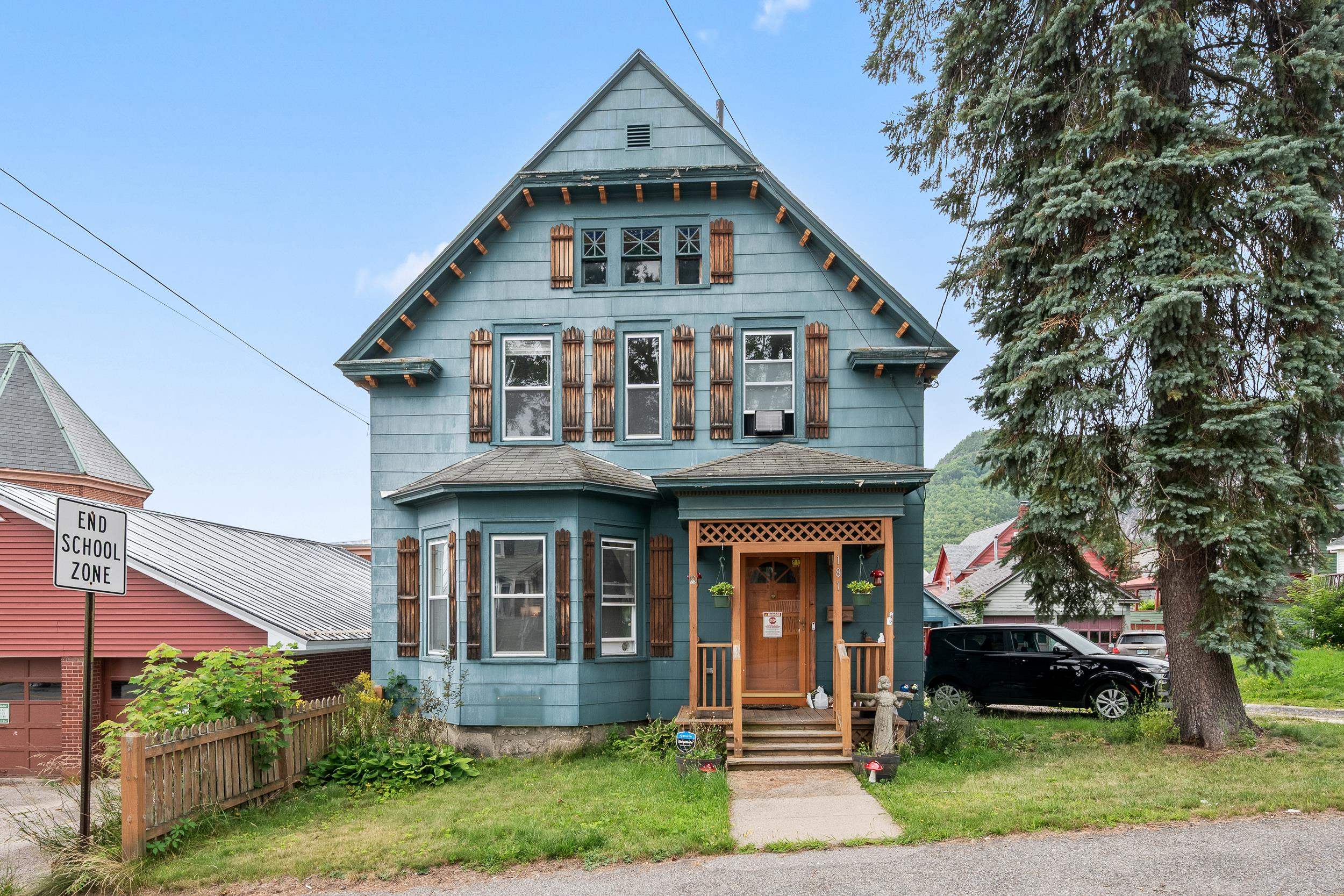 181 Willard Street — photo