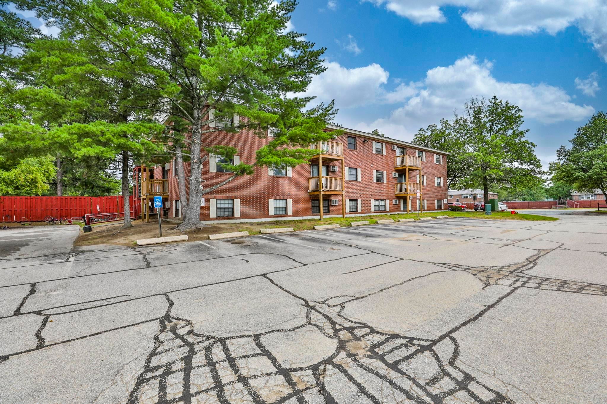 12 East Side Drive 15 — photo