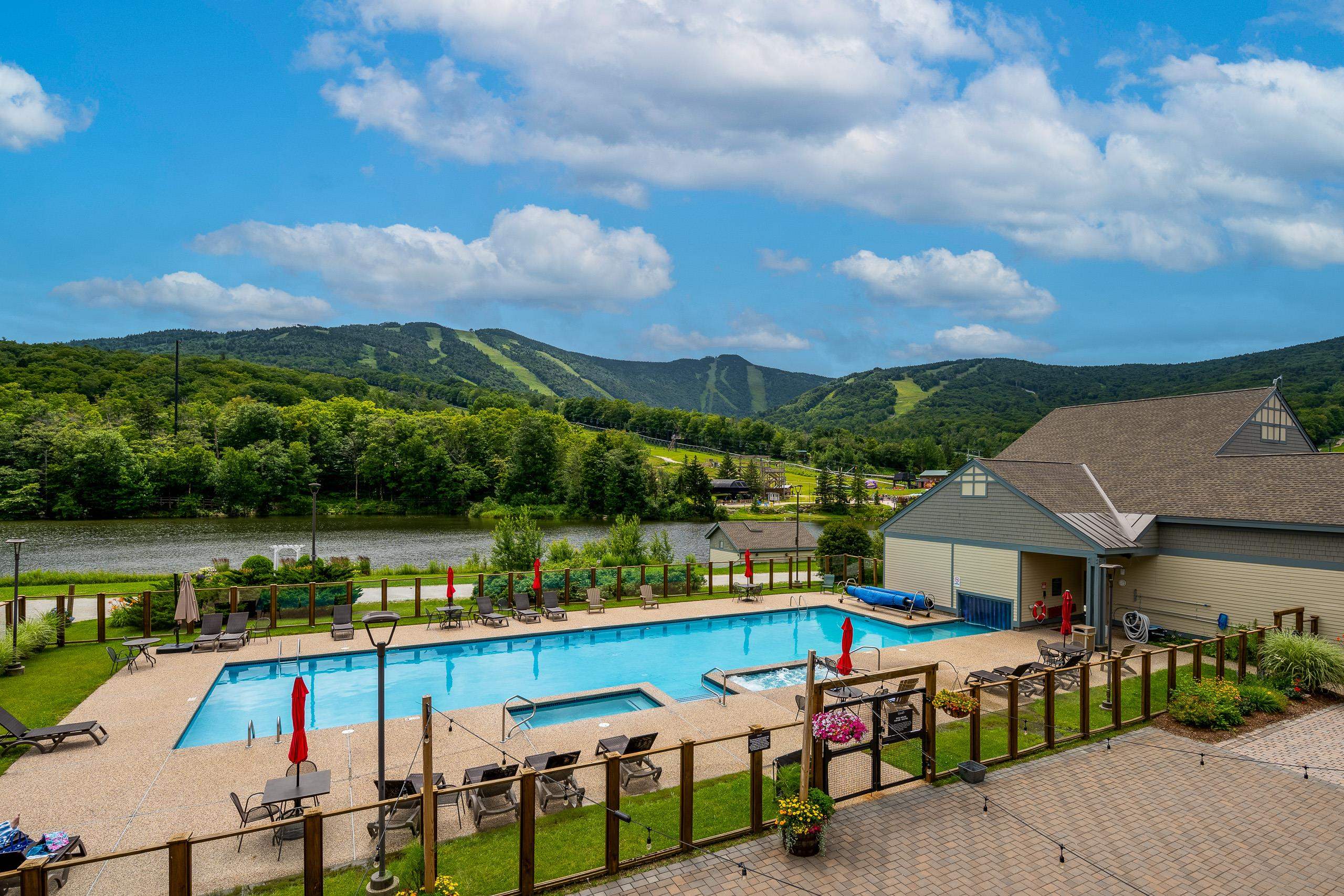 228 East Mountain Road Aa Dup Grand Hotel 154 III (Freniere) — photo