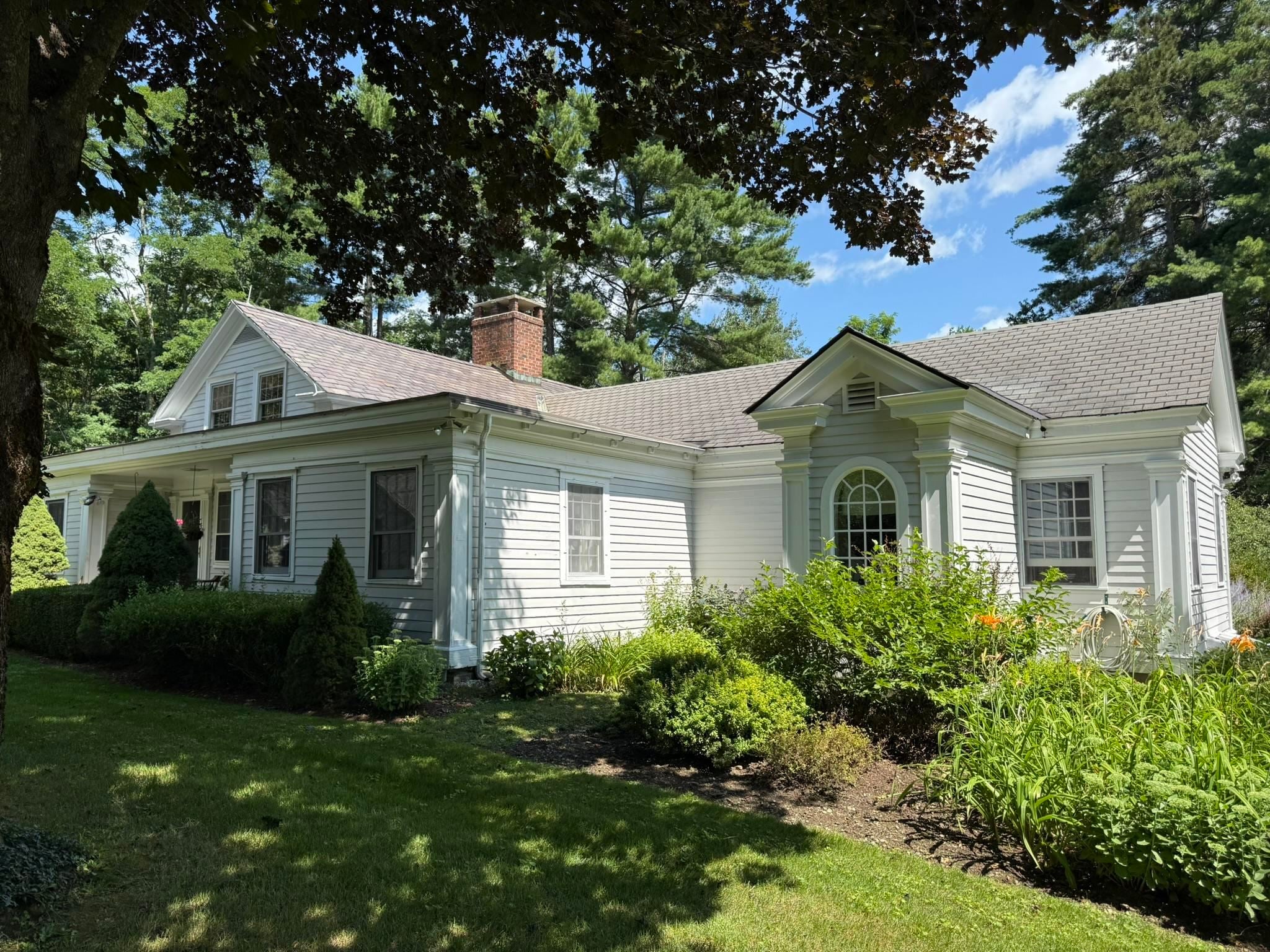 1474 Dorset West Road — photo