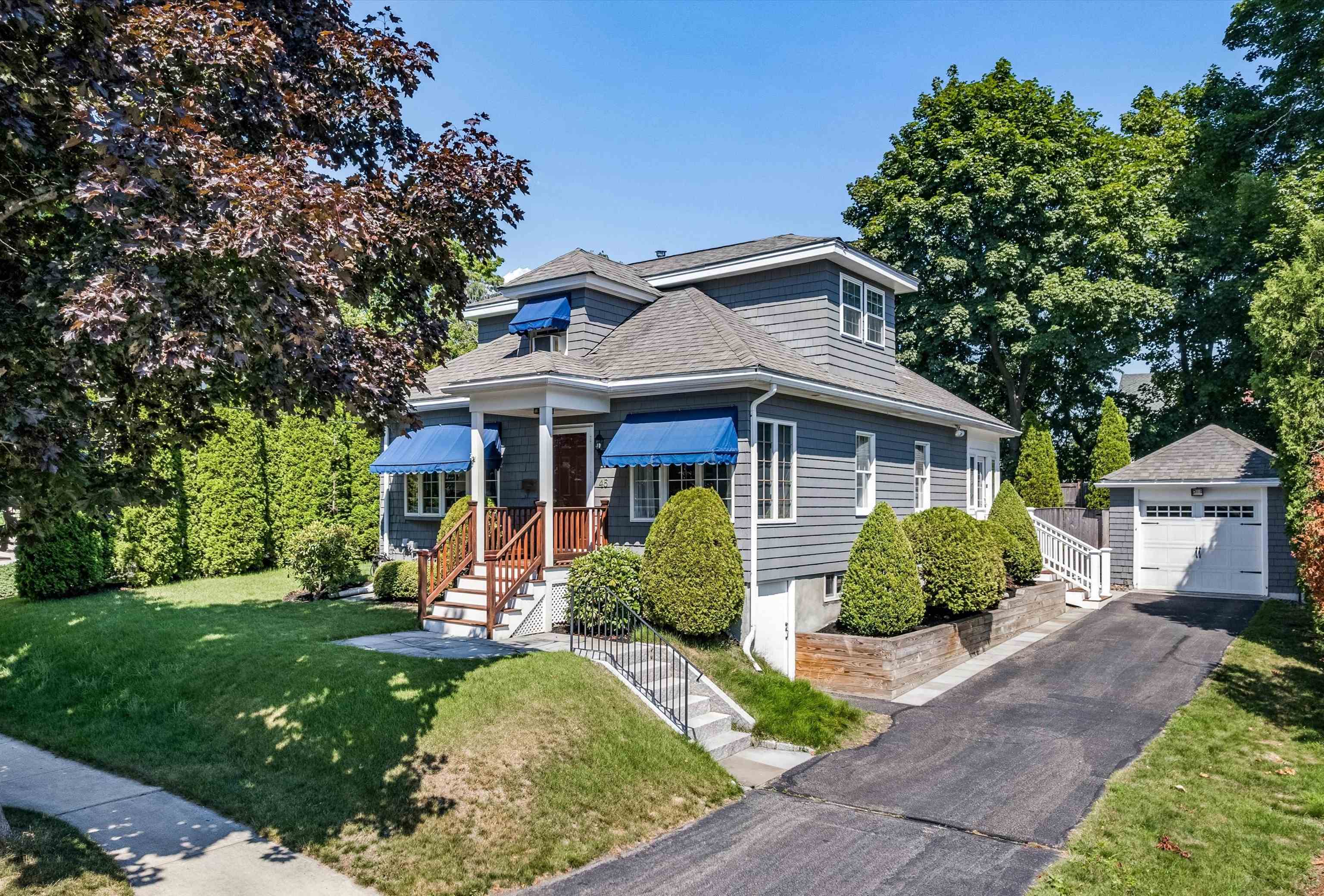 45 Willard Avenue — photo
